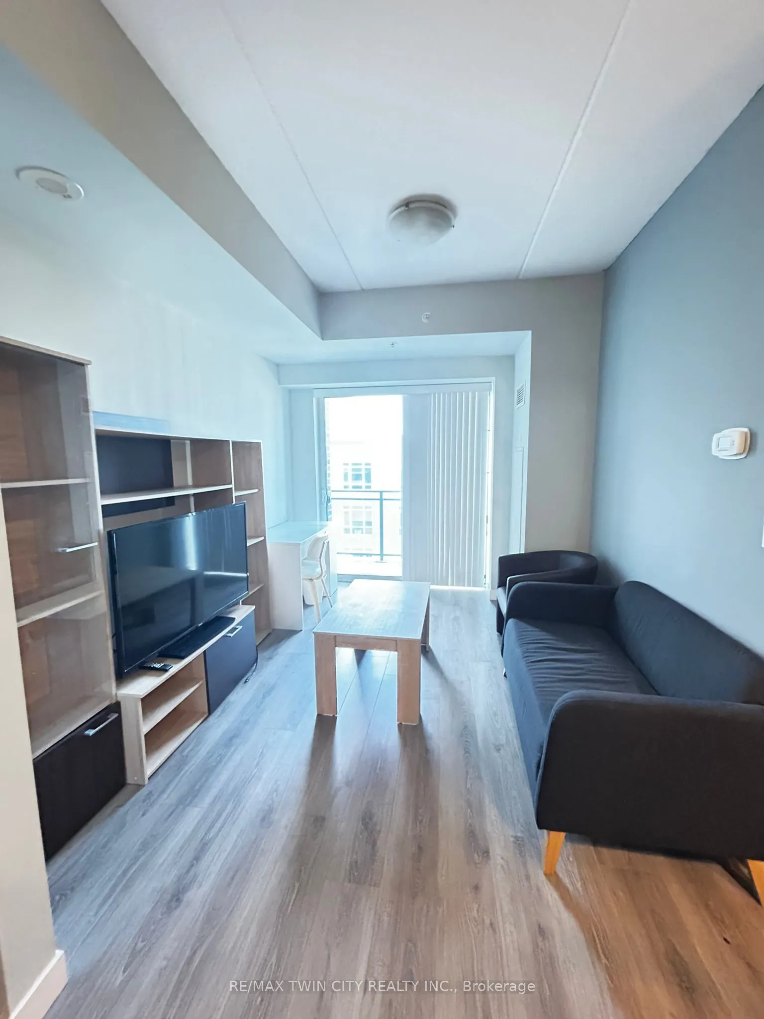 318 Spruce Street, #1604