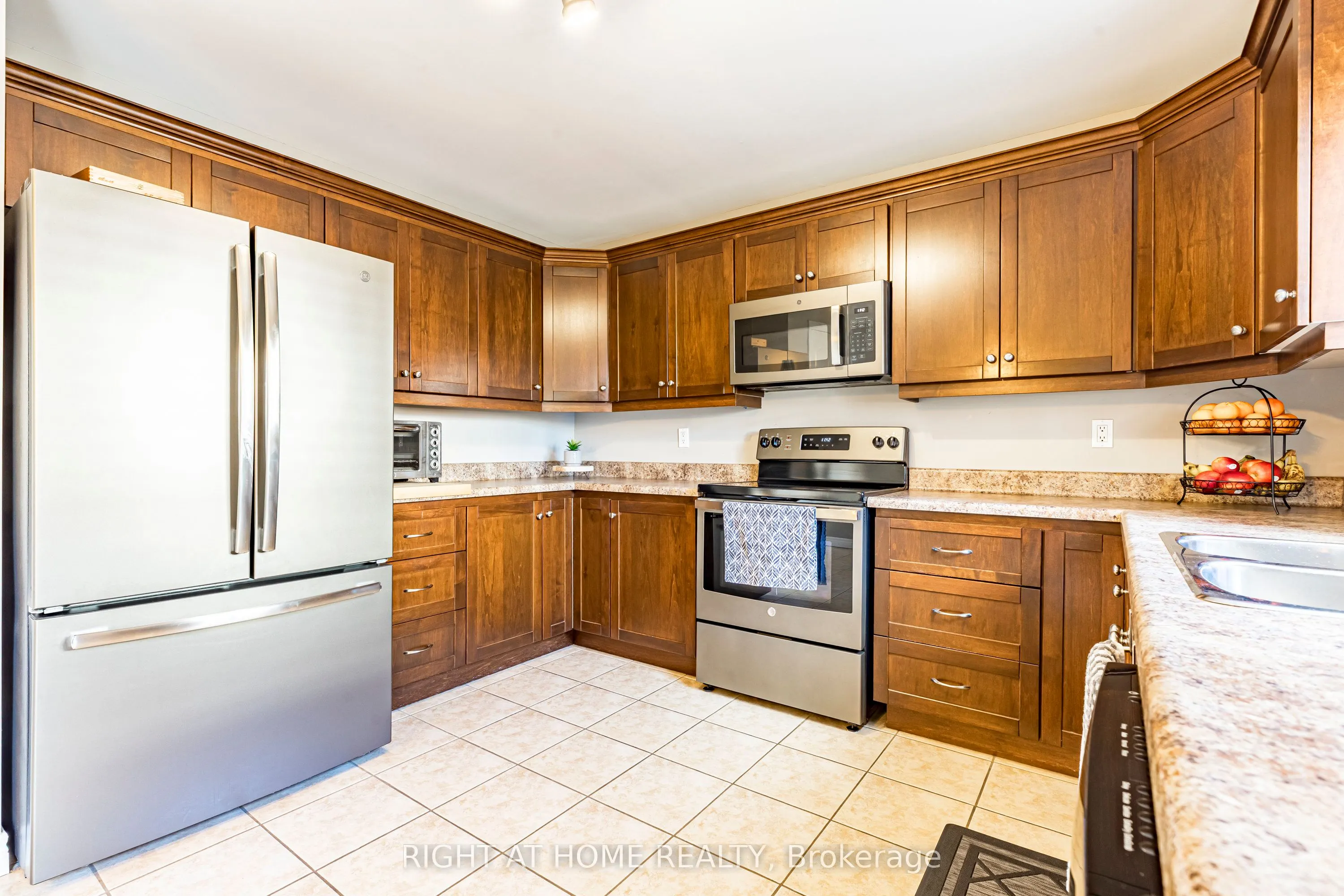 28 Springbreeze Heights W