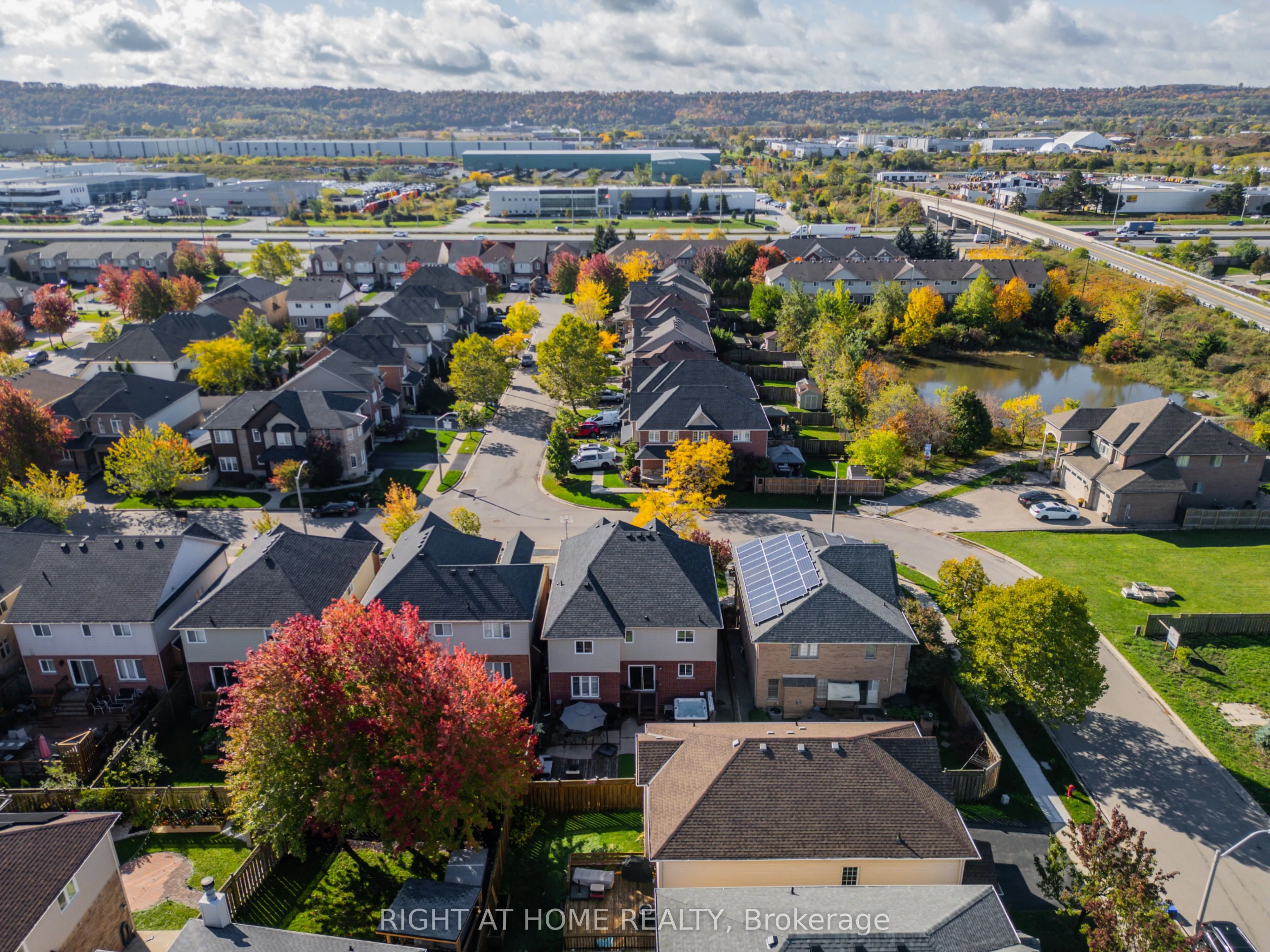 28 Springbreeze Heights W