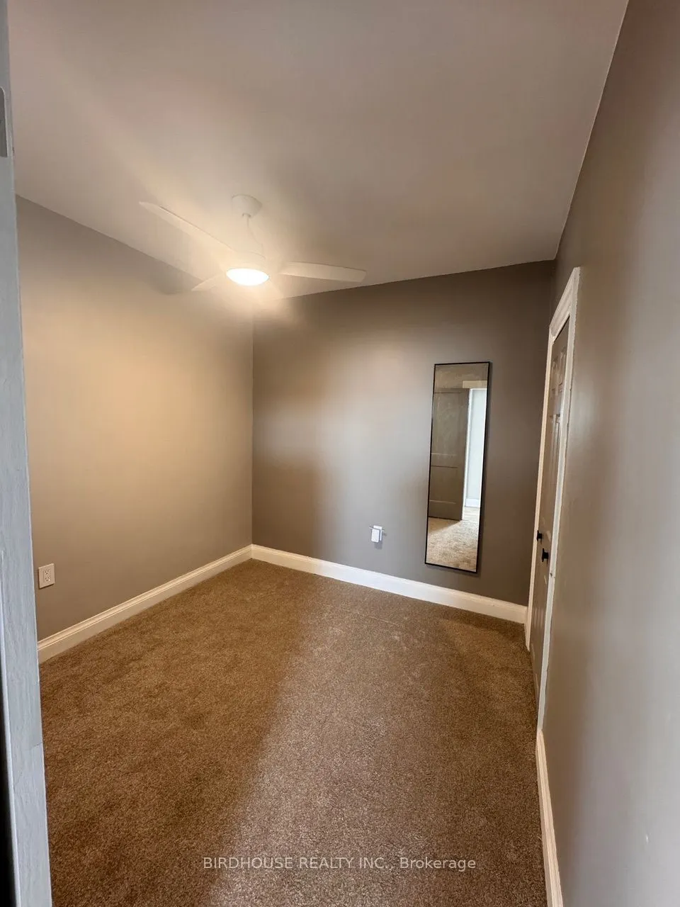 134 Kent Street W, #1