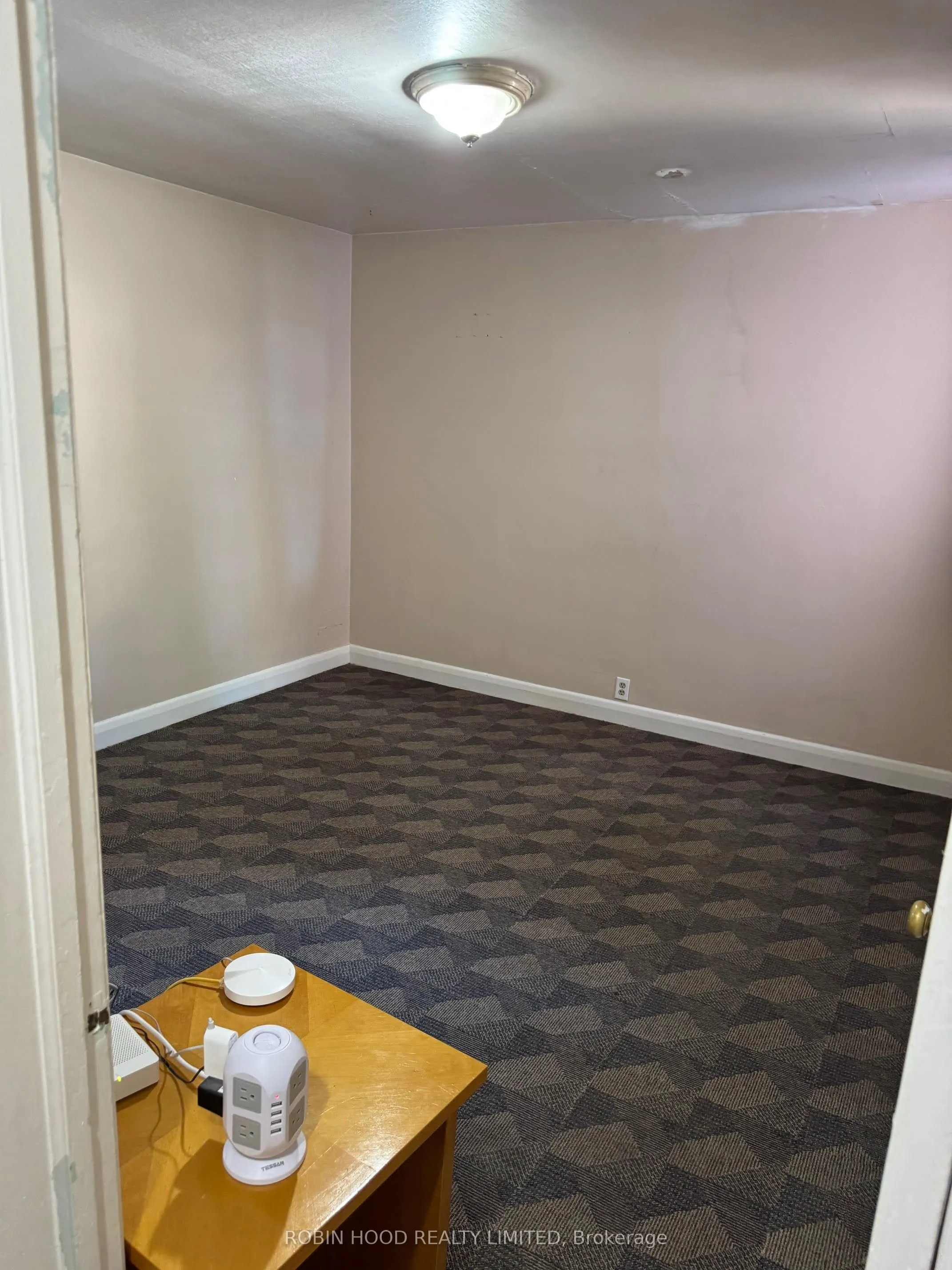 42 Roseview Avenue, #Unit 3