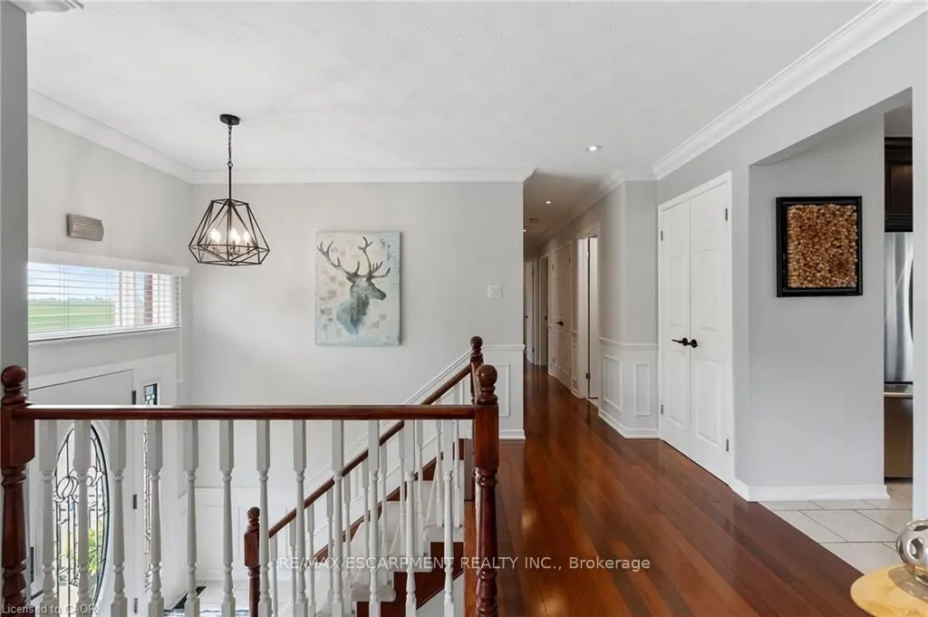 5126 Chippewa Road E