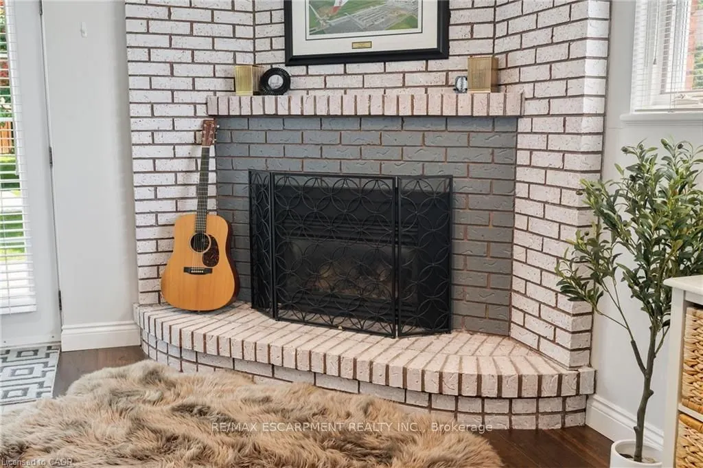 5126 Chippewa Road E