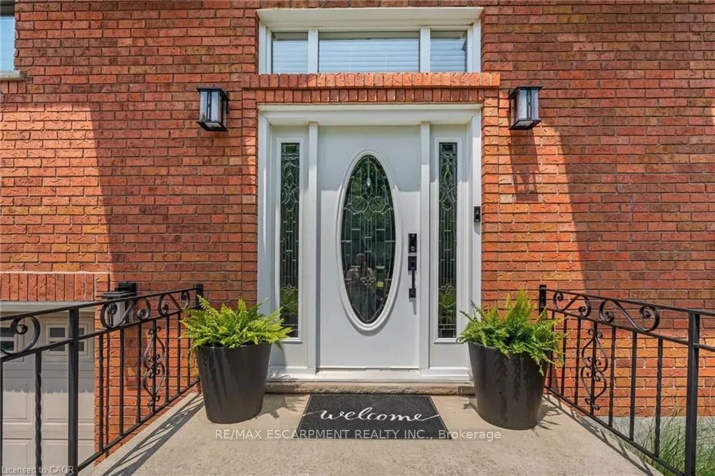 5126 Chippewa Road E