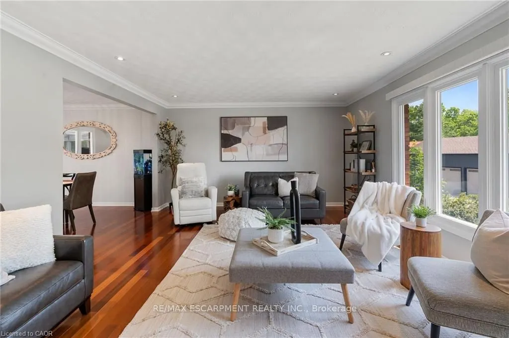 5126 Chippewa Road E