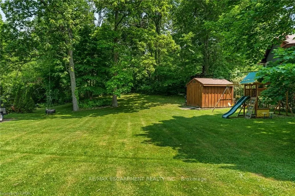 5126 Chippewa Road E