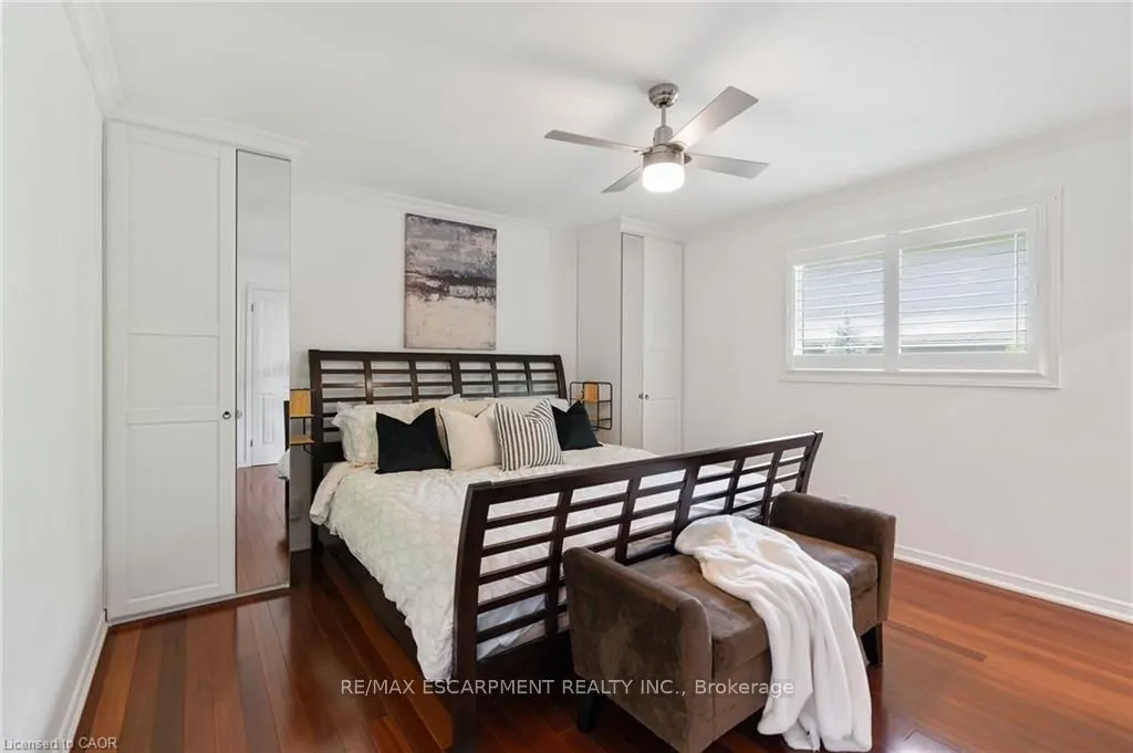 5126 Chippewa Road E