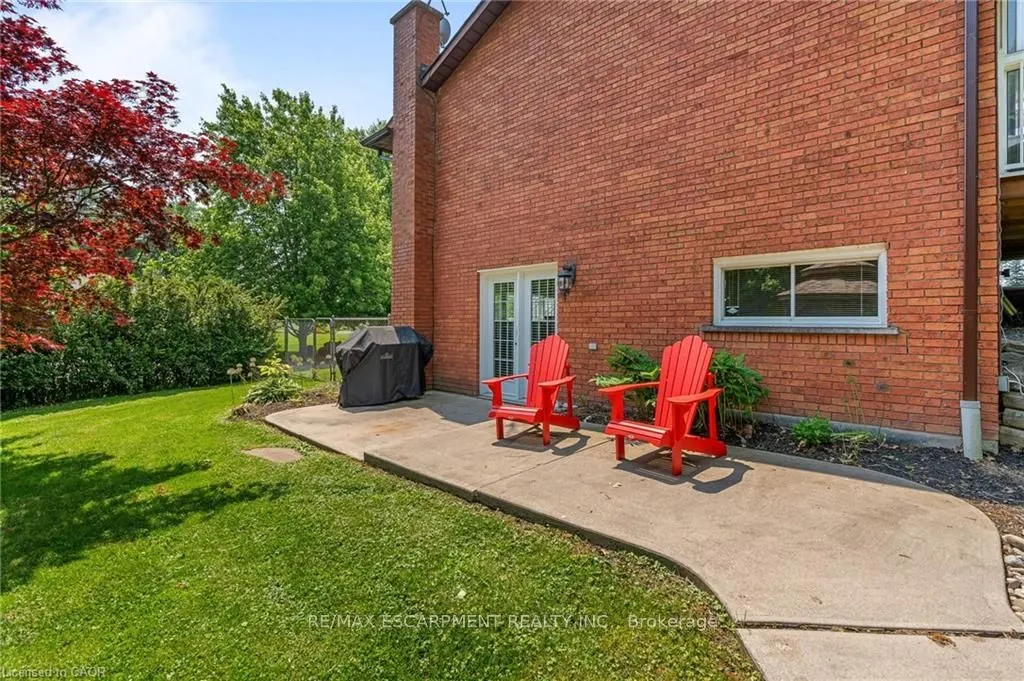 5126 Chippewa Road E