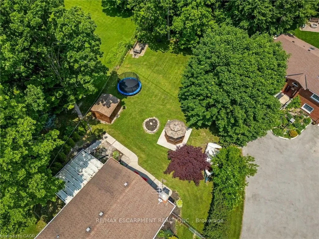 5126 Chippewa Road E