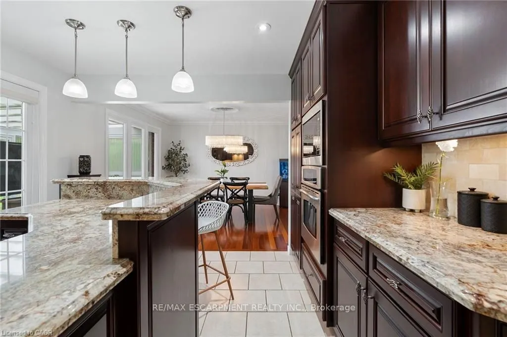 5126 Chippewa Road E