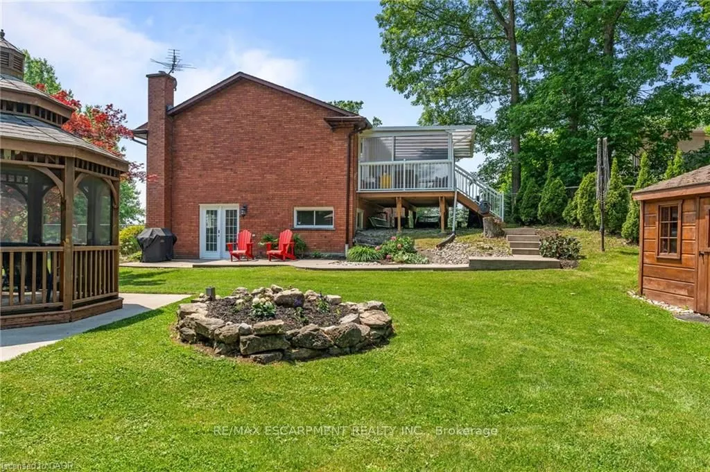 5126 Chippewa Road E