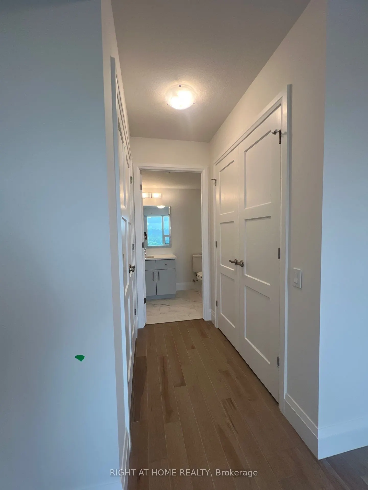 93 Arthur Street S, #1113