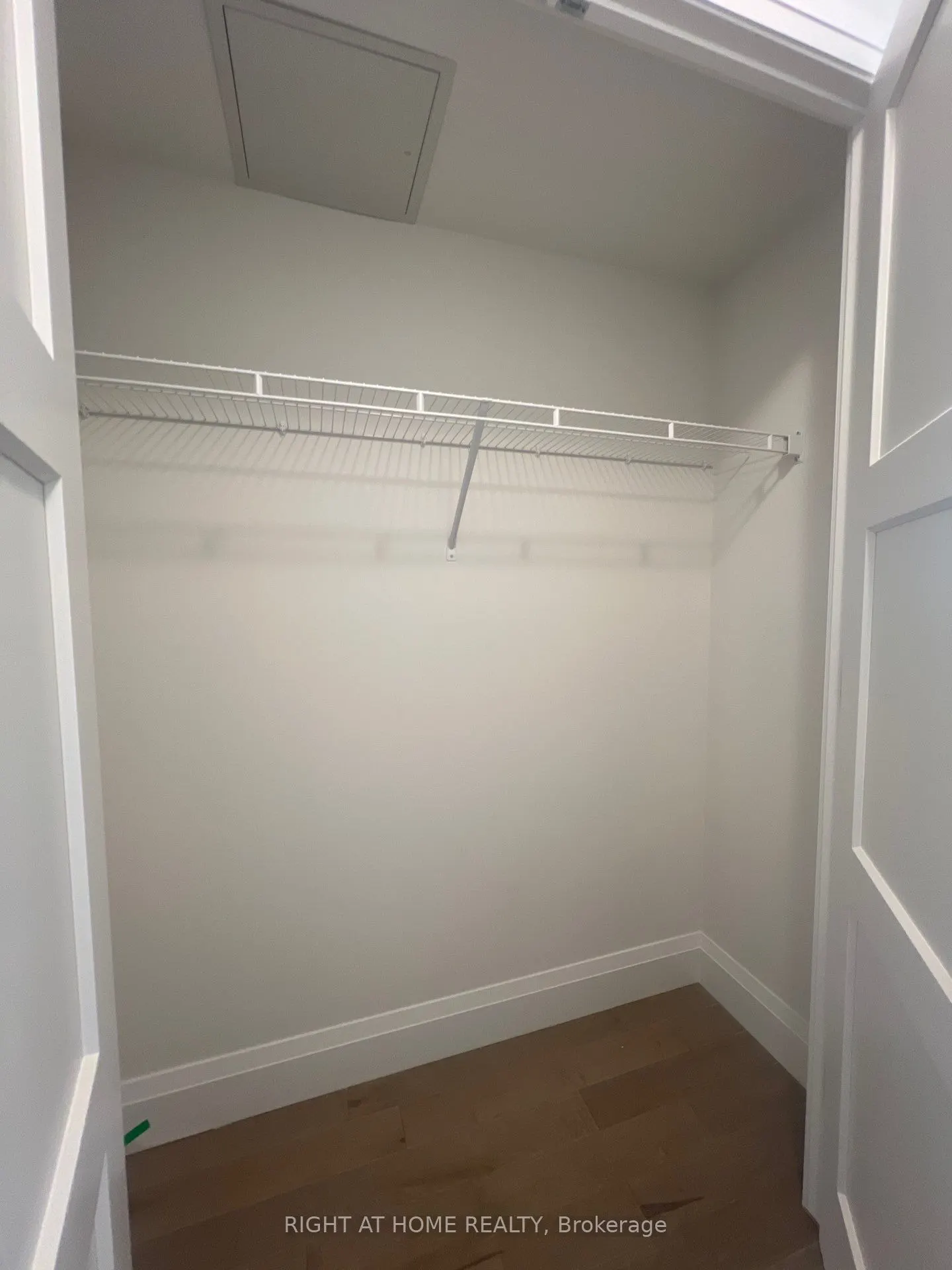 93 Arthur Street S, #1113