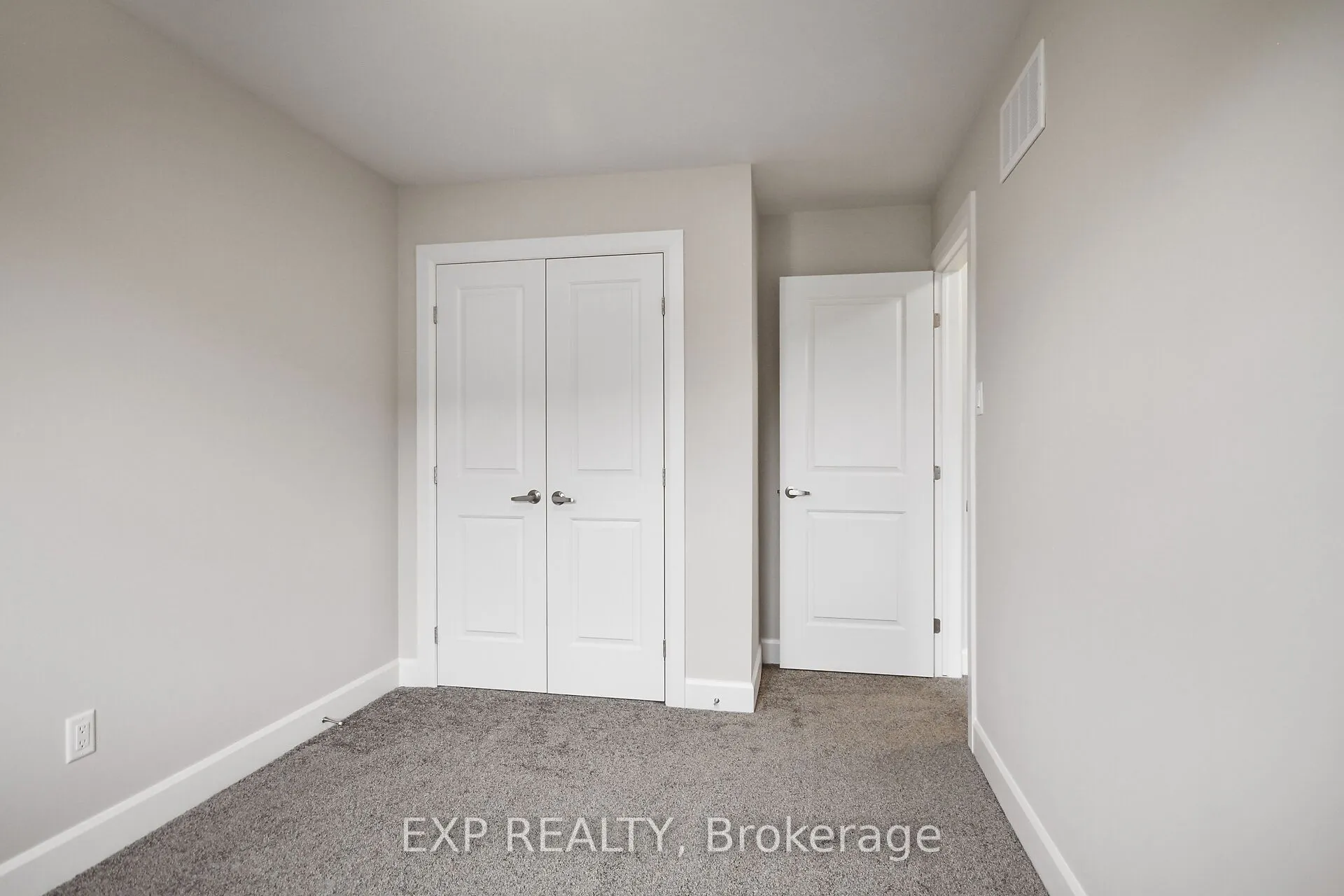 18 REYNOLDS Avenue