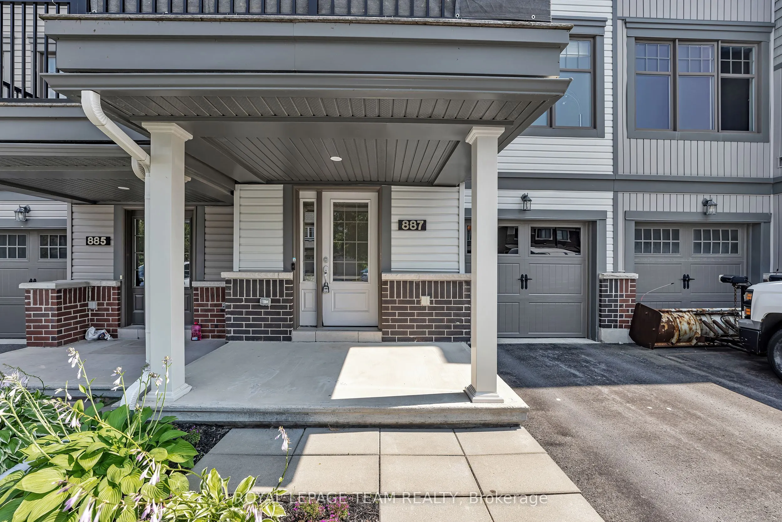 887 Kilbirnie Drive