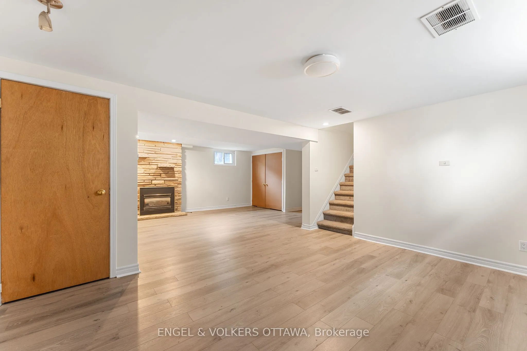 213 Royal Avenue