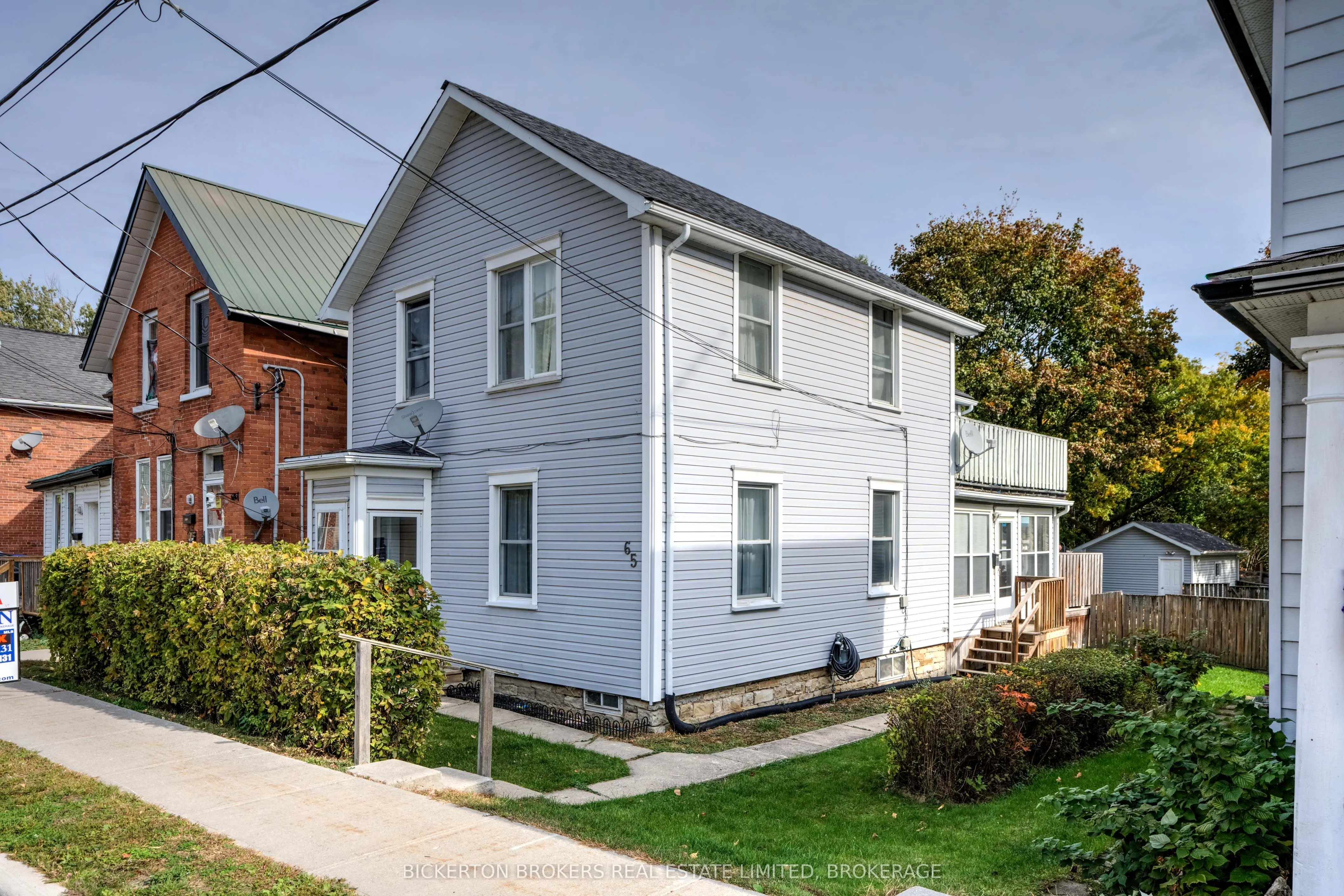 65 Hickory Street S