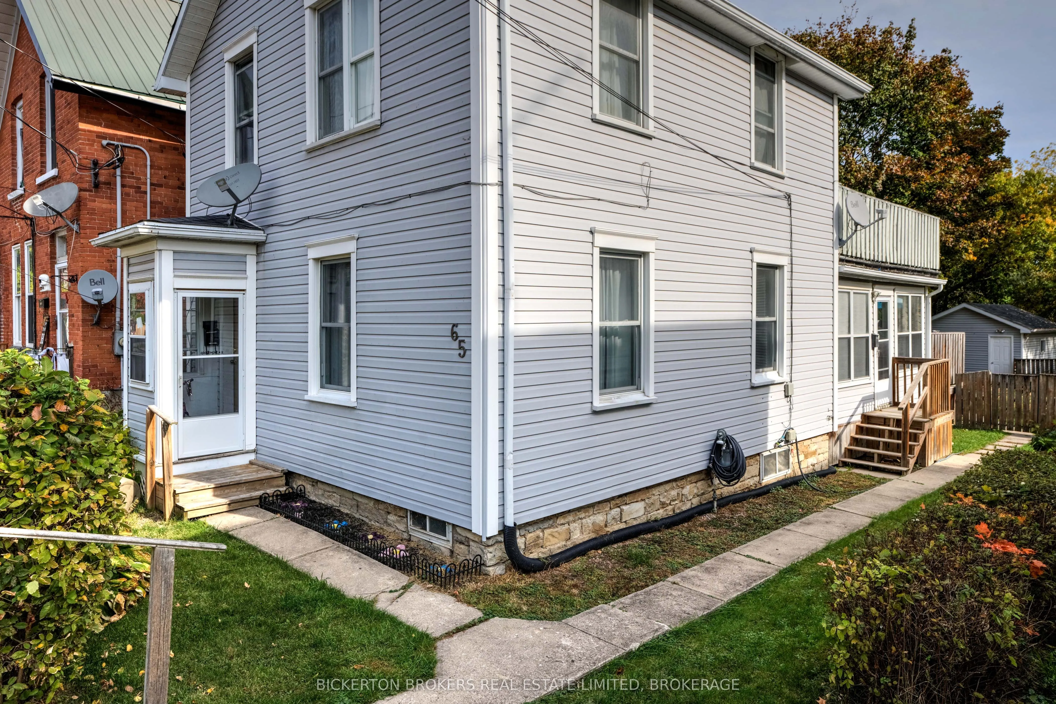 65 Hickory Street S