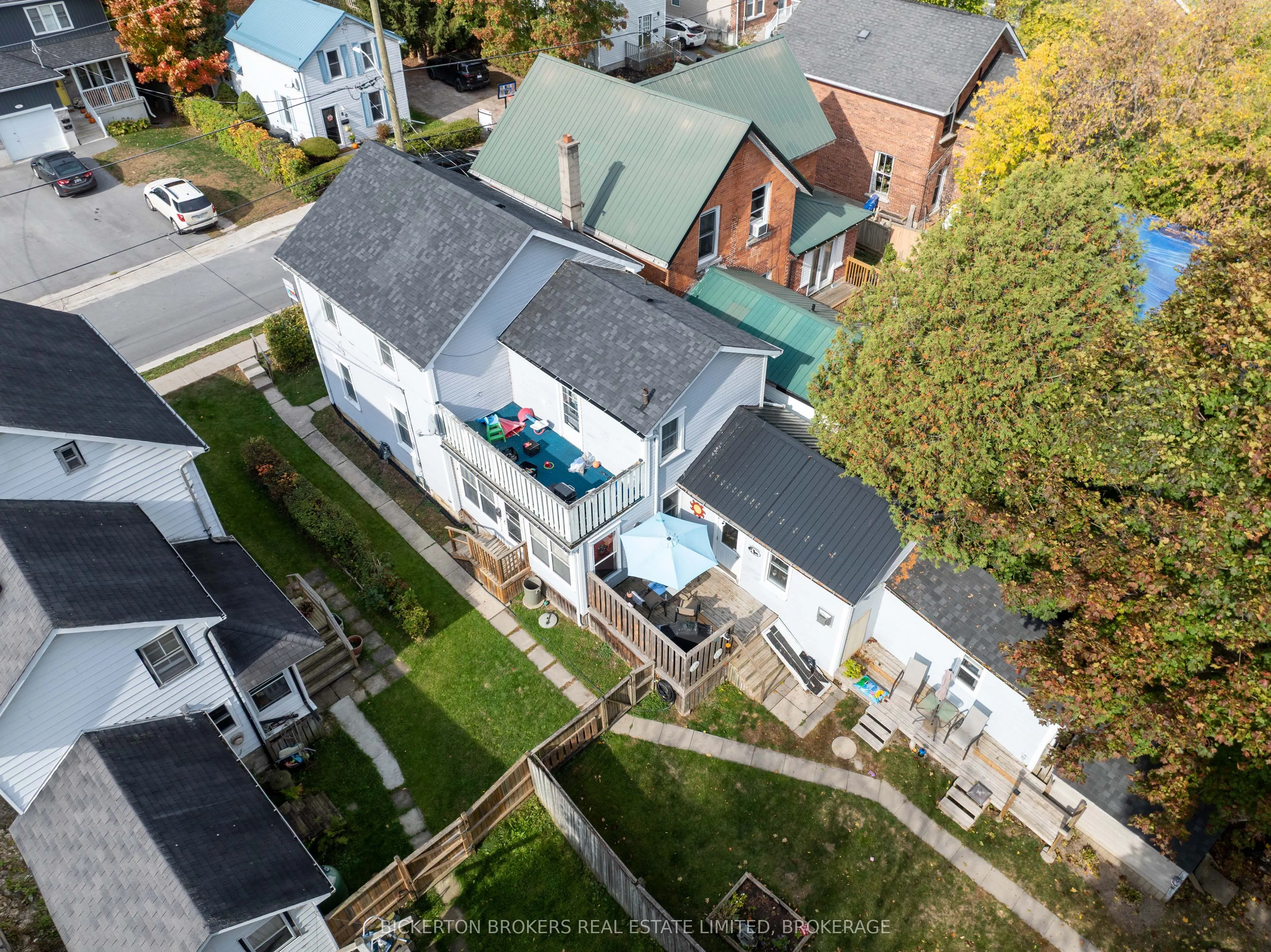 65 Hickory Street S