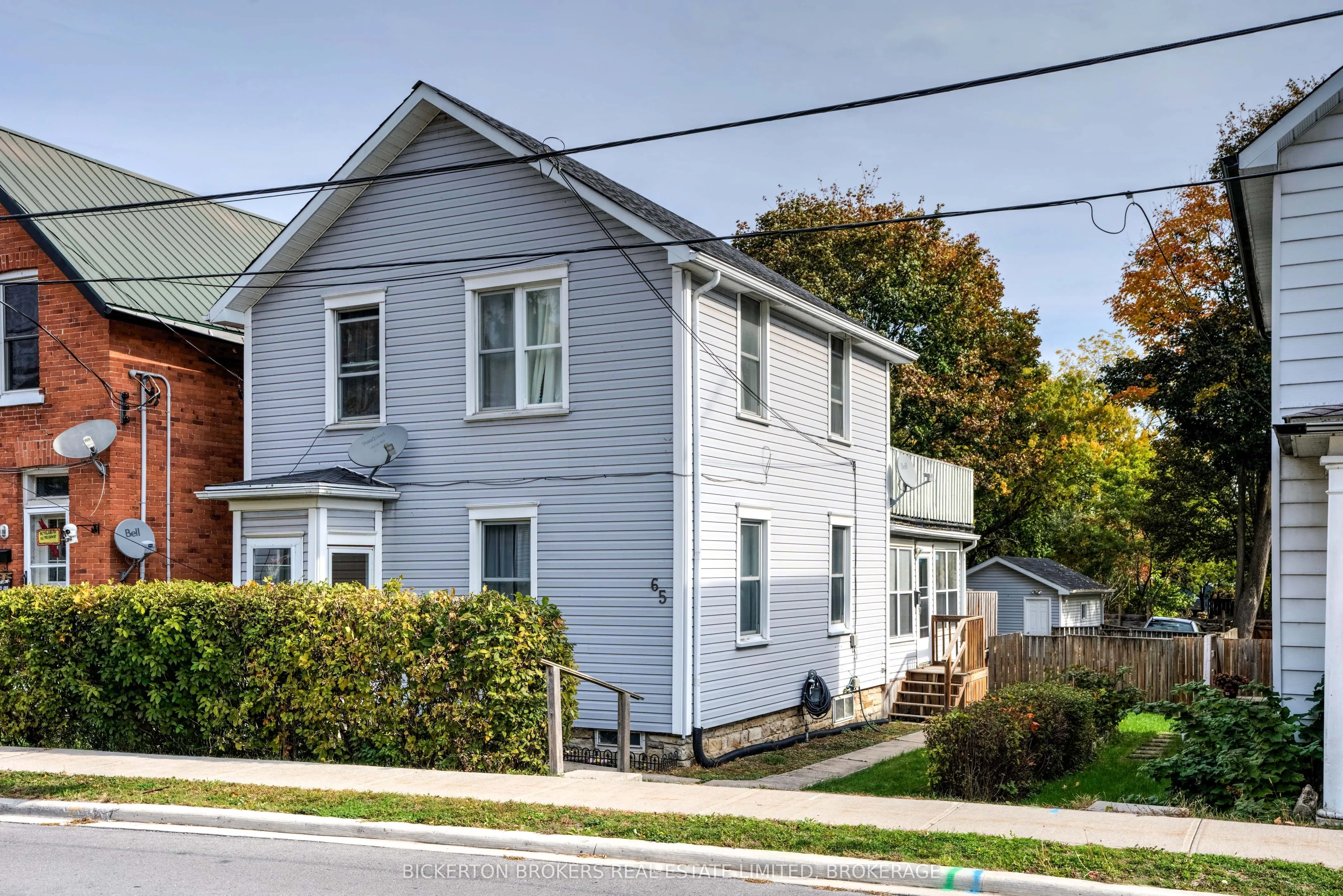 65 Hickory Street S