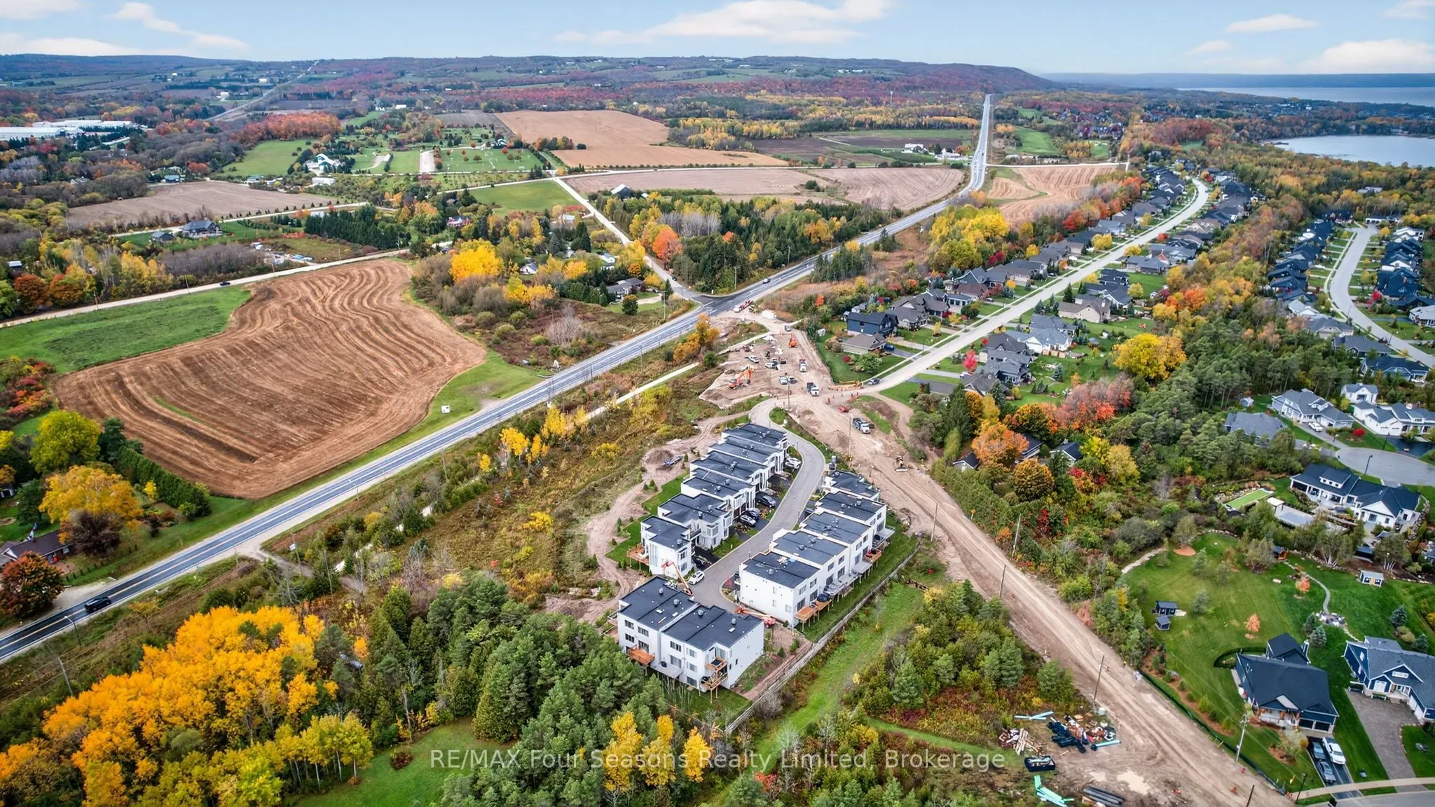 25 Waterview Lane