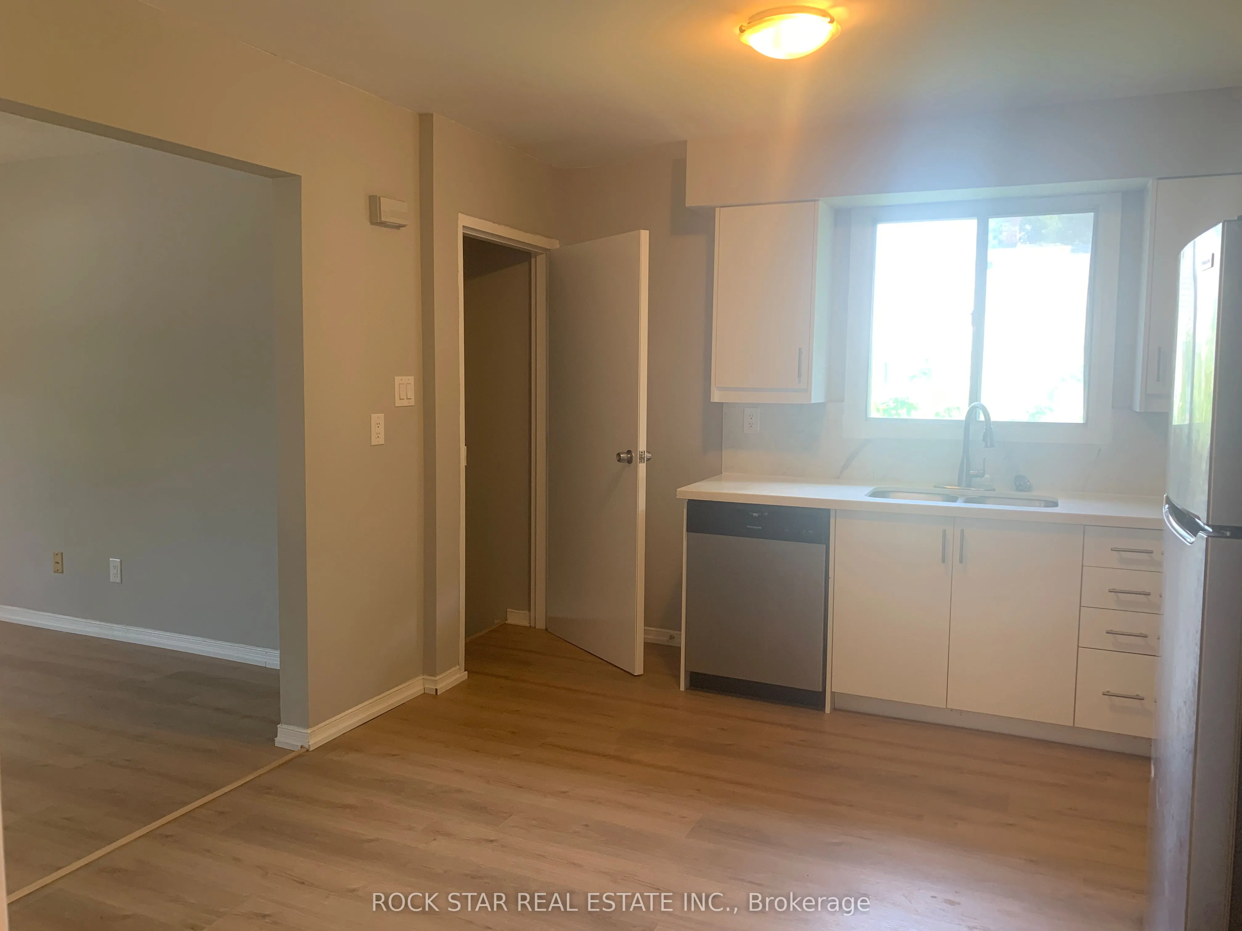 22 Dacotah Street, #1