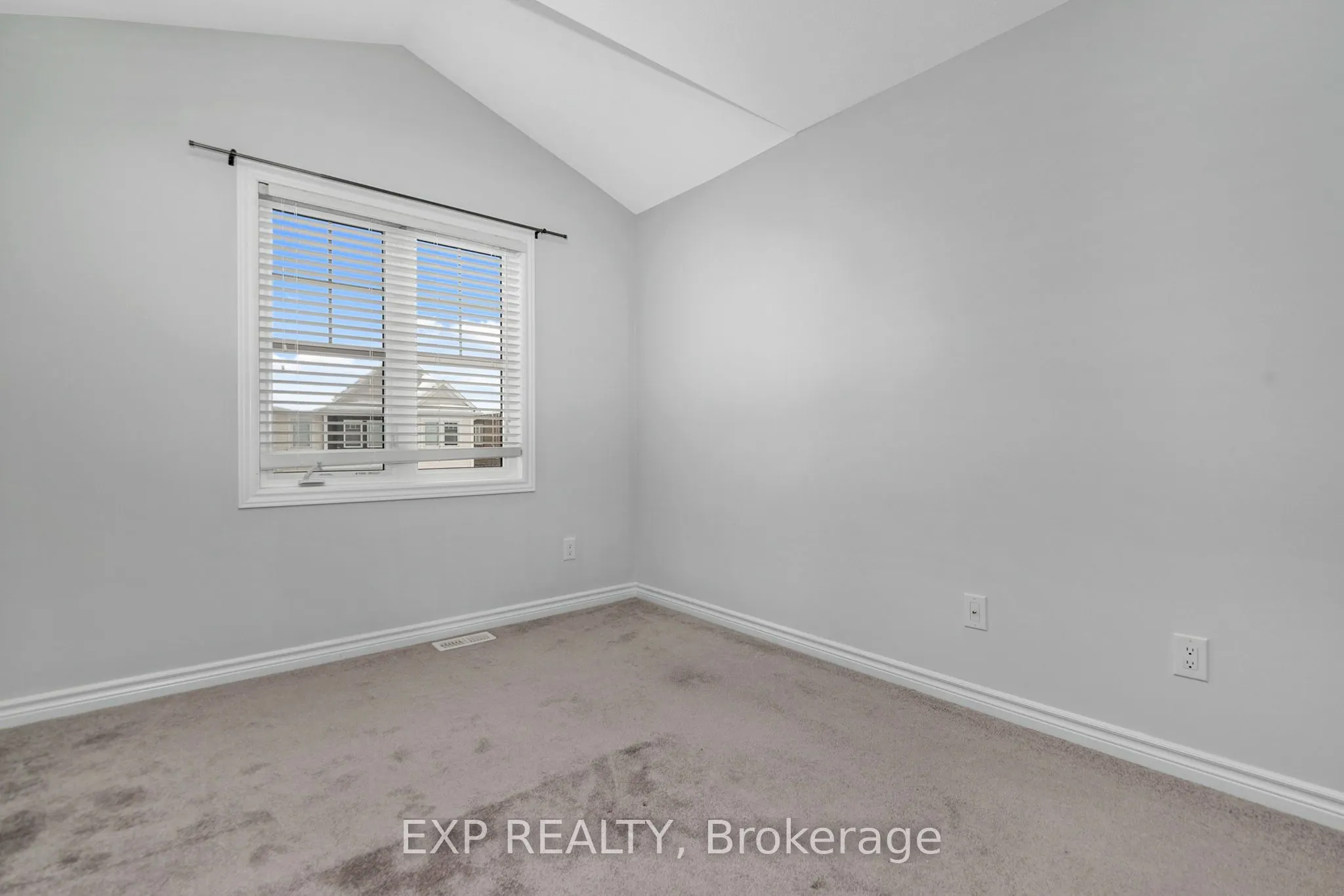 405 GERARDIA Lane