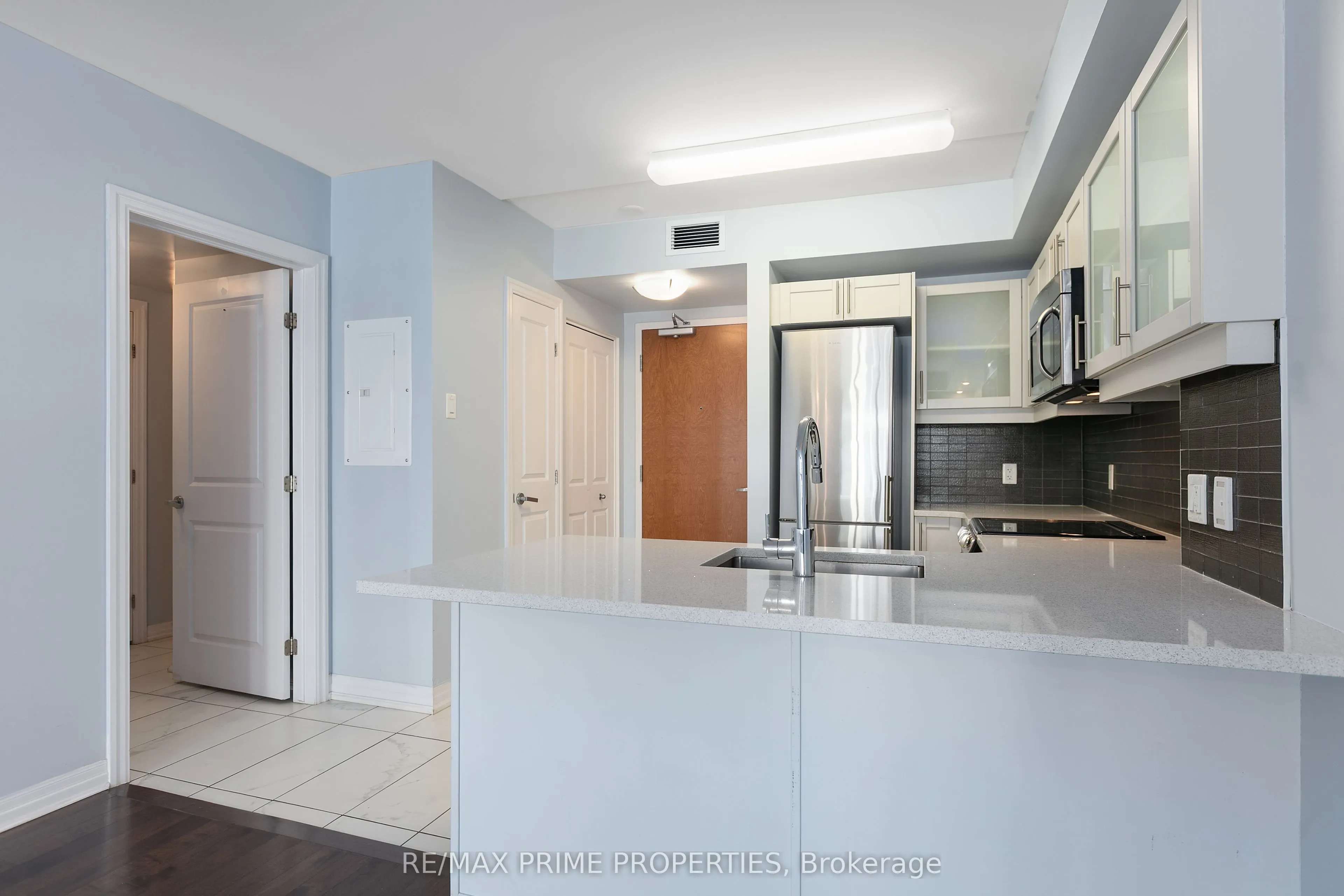 195 Besserer Street, #1306