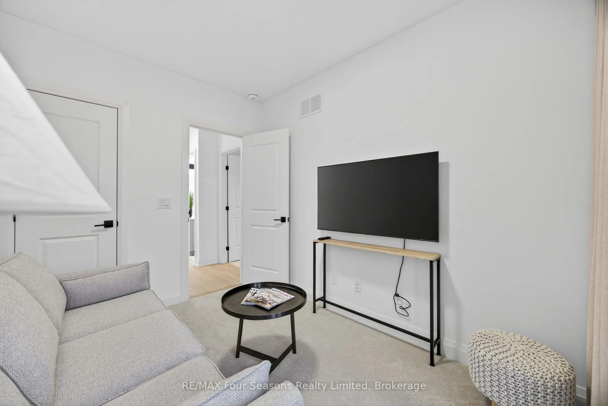25 Waterview Lane