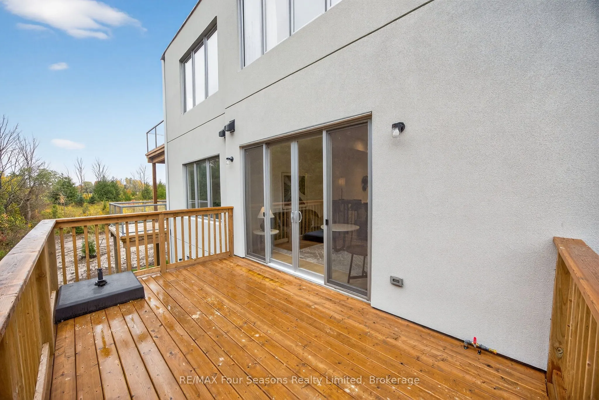 25 Waterview Lane