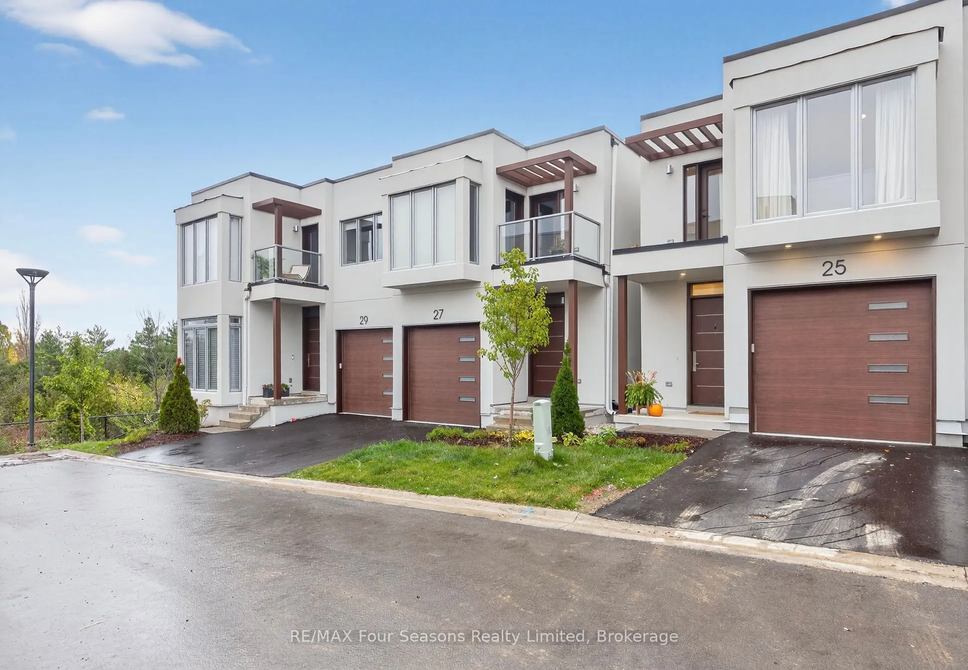 25 Waterview Lane
