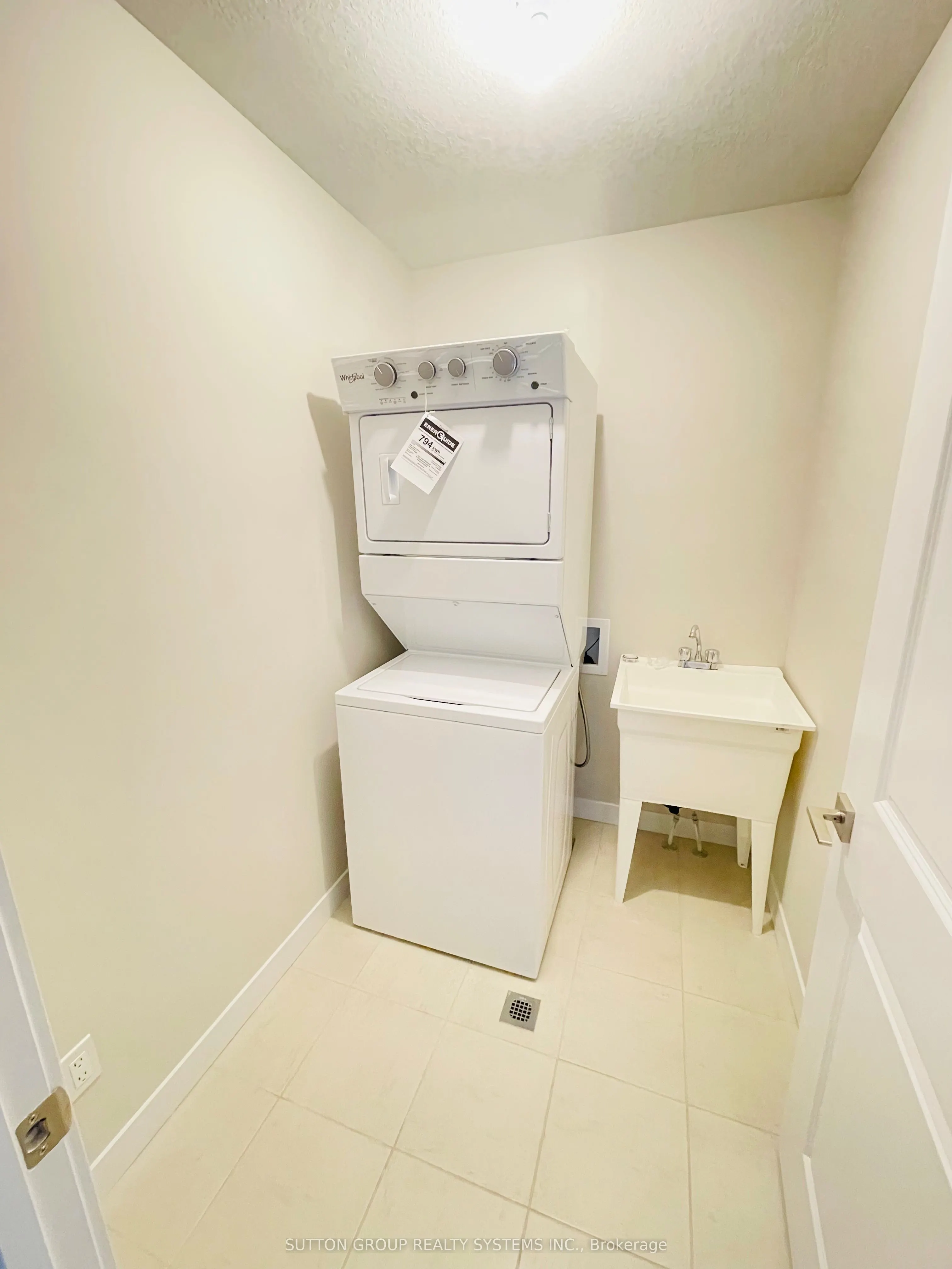 160 Stanley Street, #4
