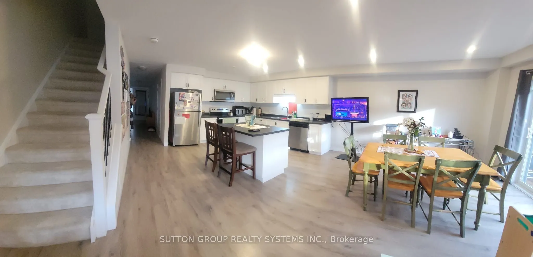 160 Stanley Street, #4