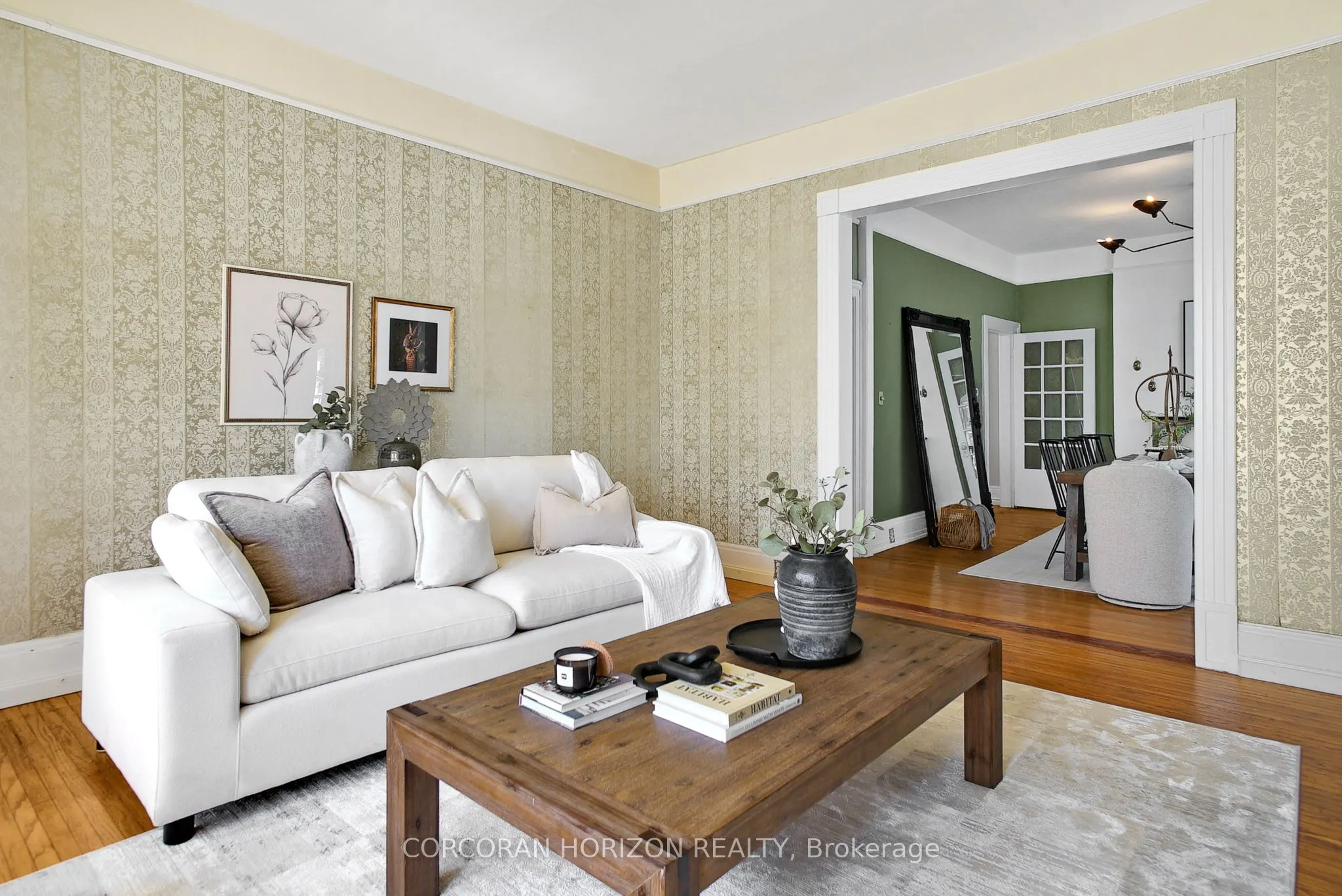 78 William Street W