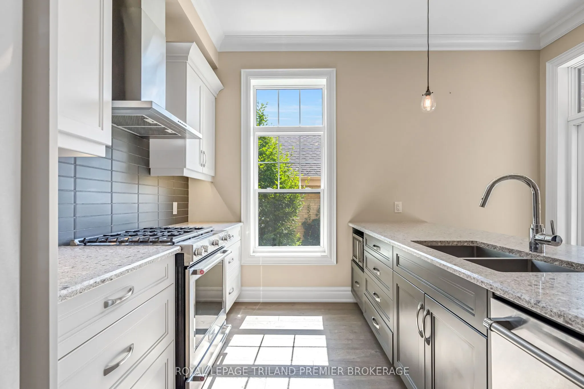 122 Wortley Road, #202