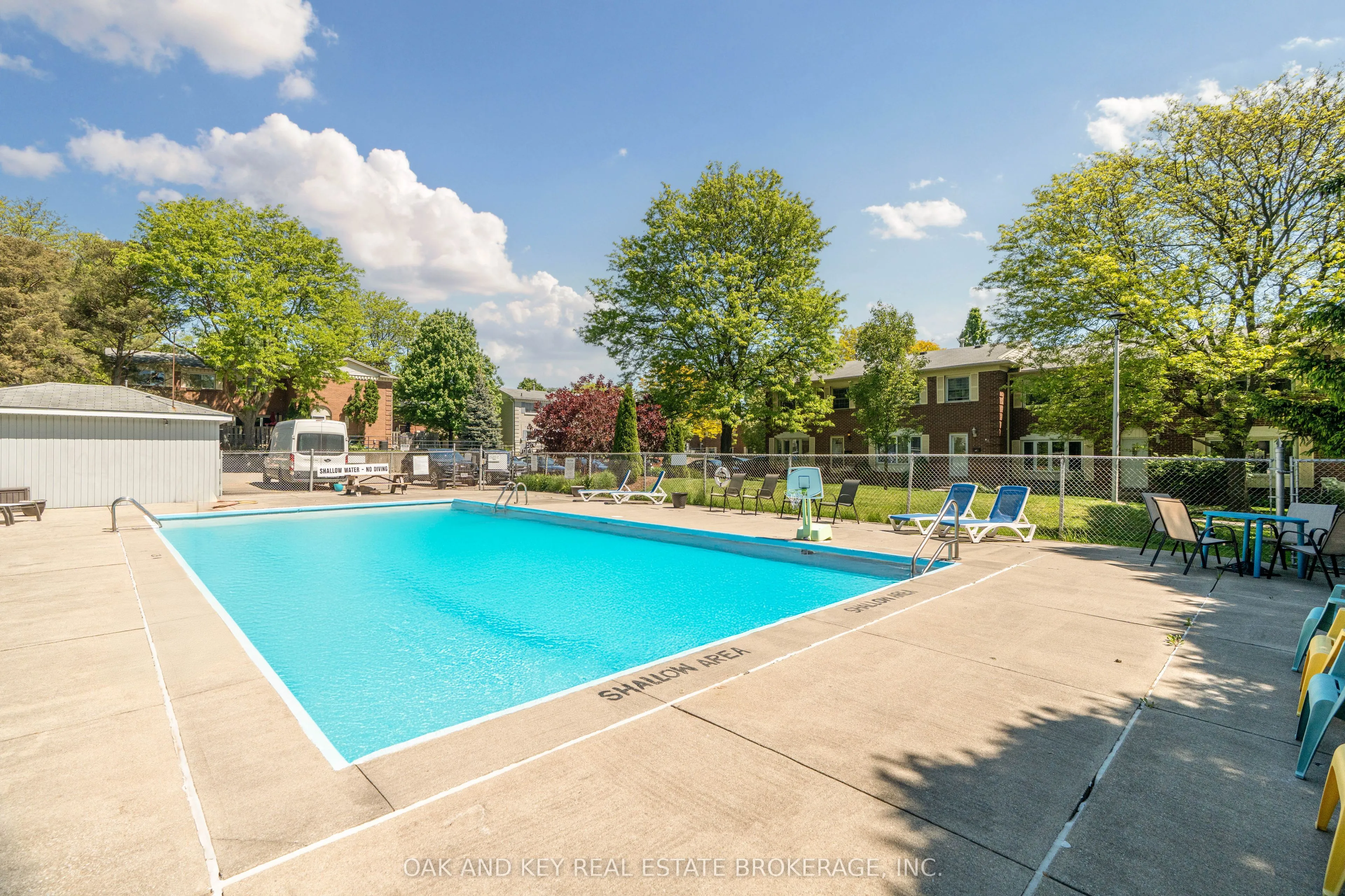 392 Homestead Court, #32