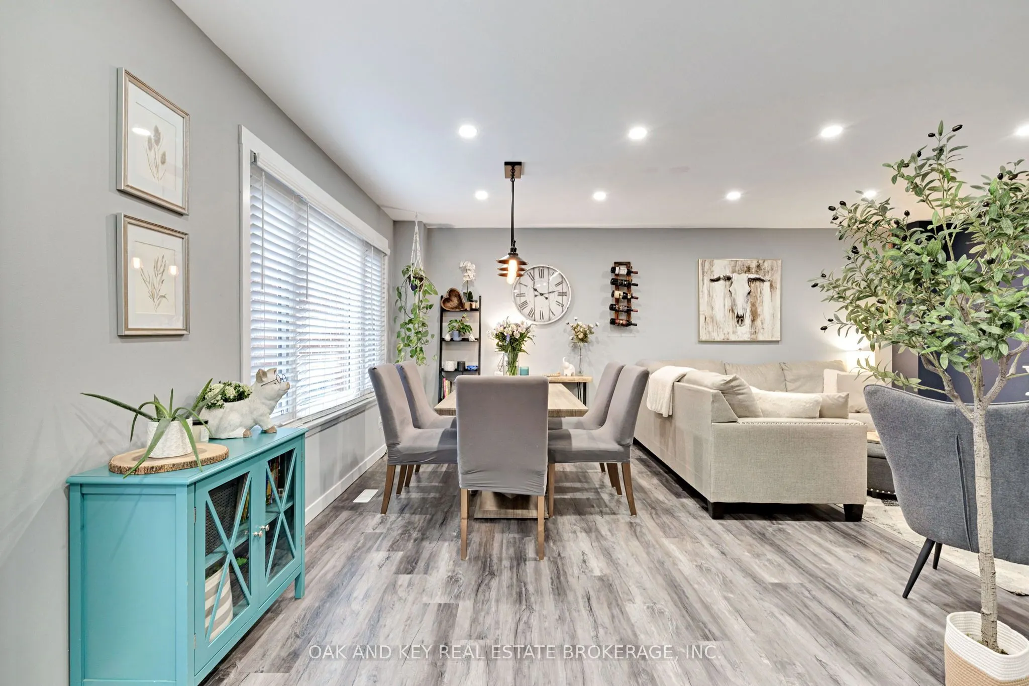 392 Homestead Court, #32