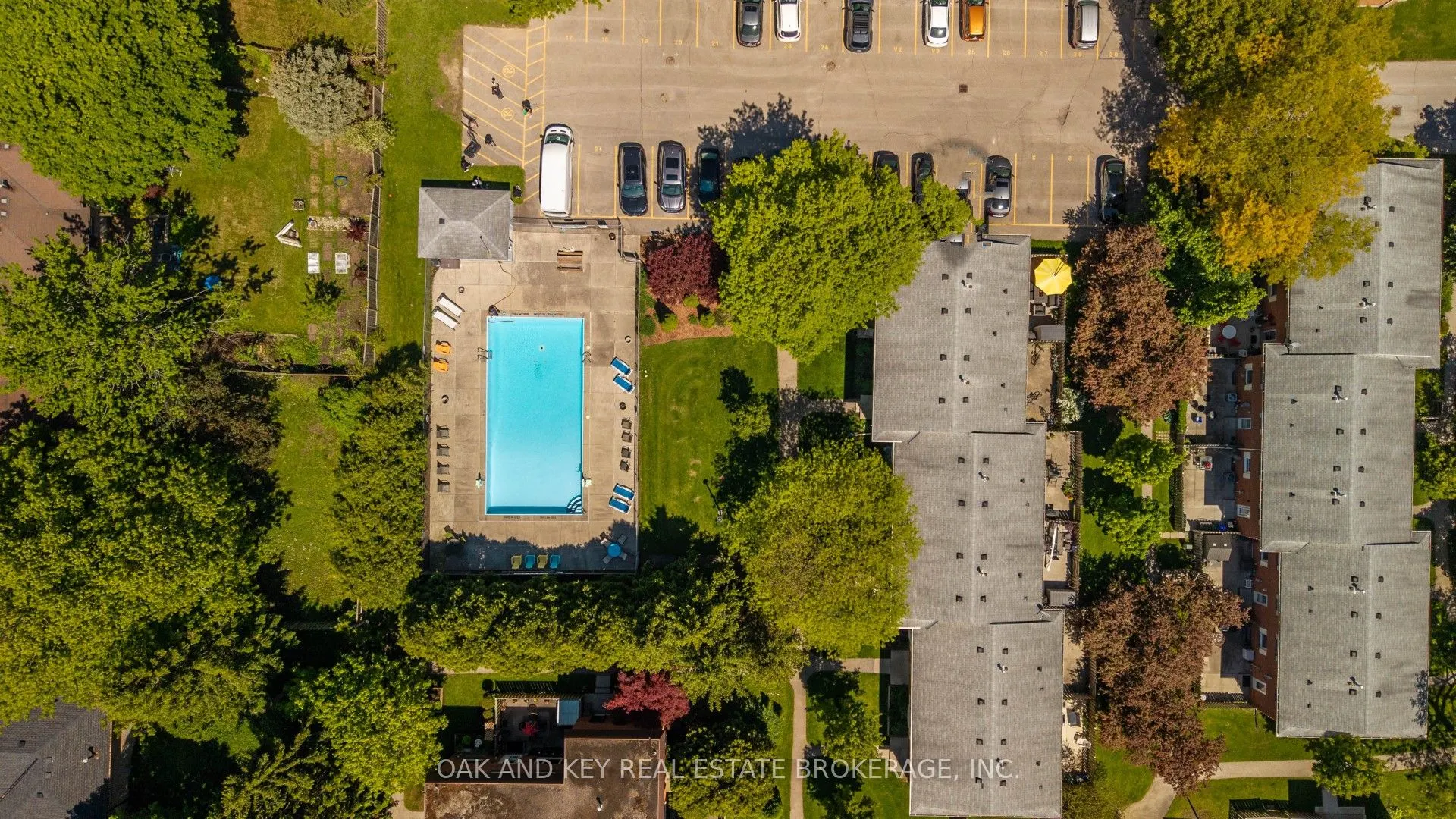 392 Homestead Court, #32