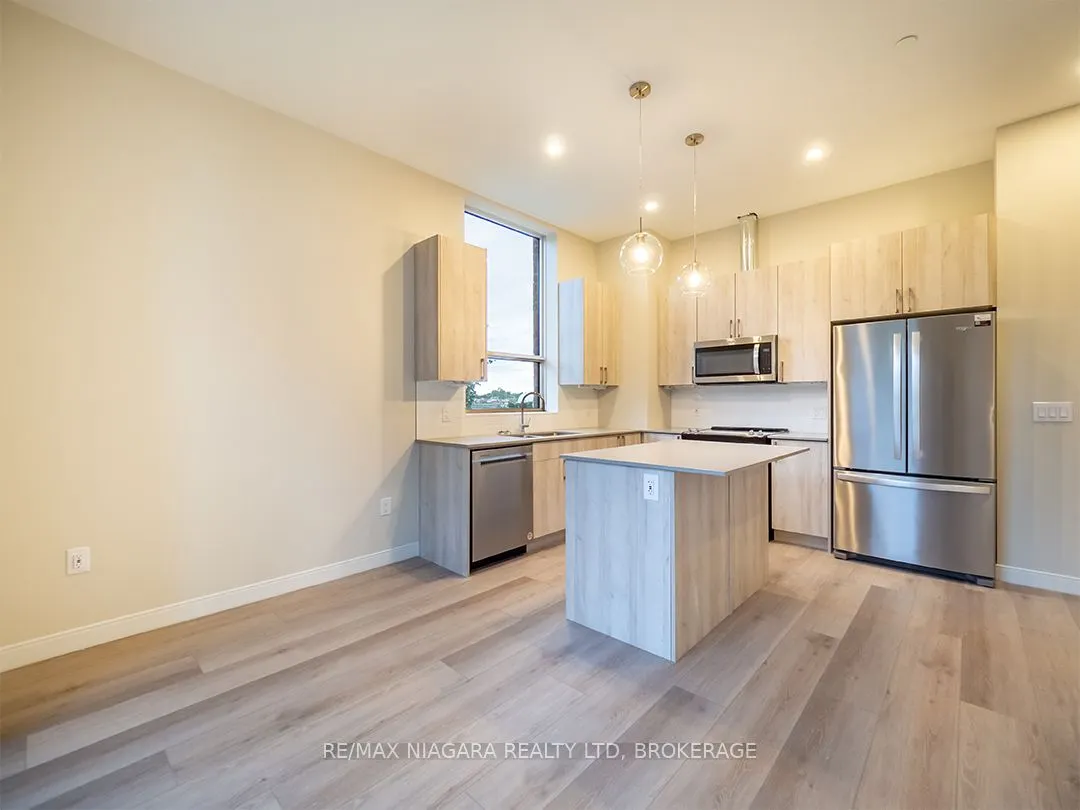 118 WEST Street, #101