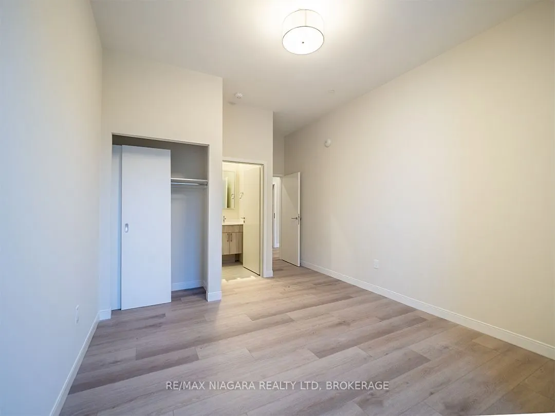 118 WEST Street, #101
