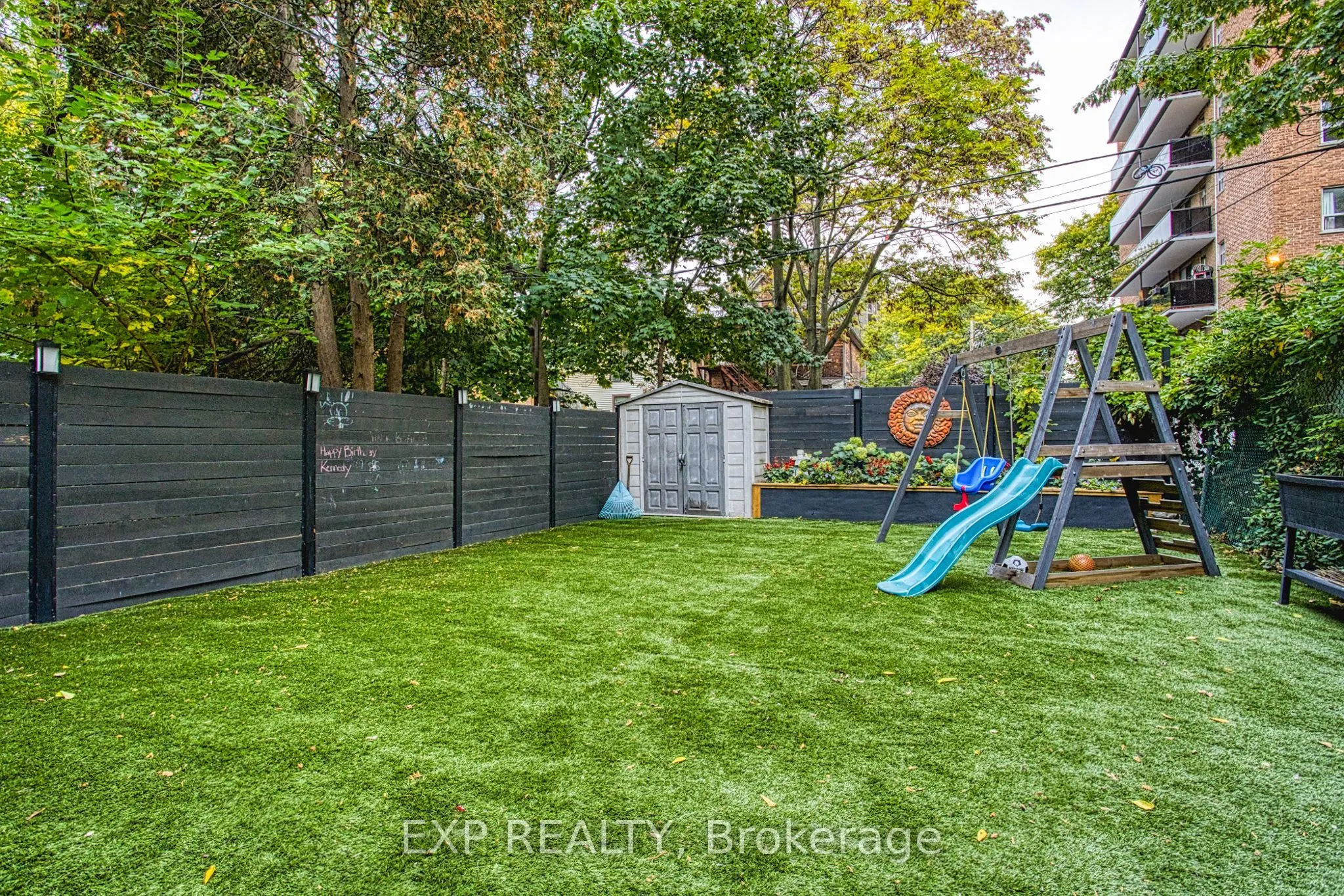 176 Emerald Street S