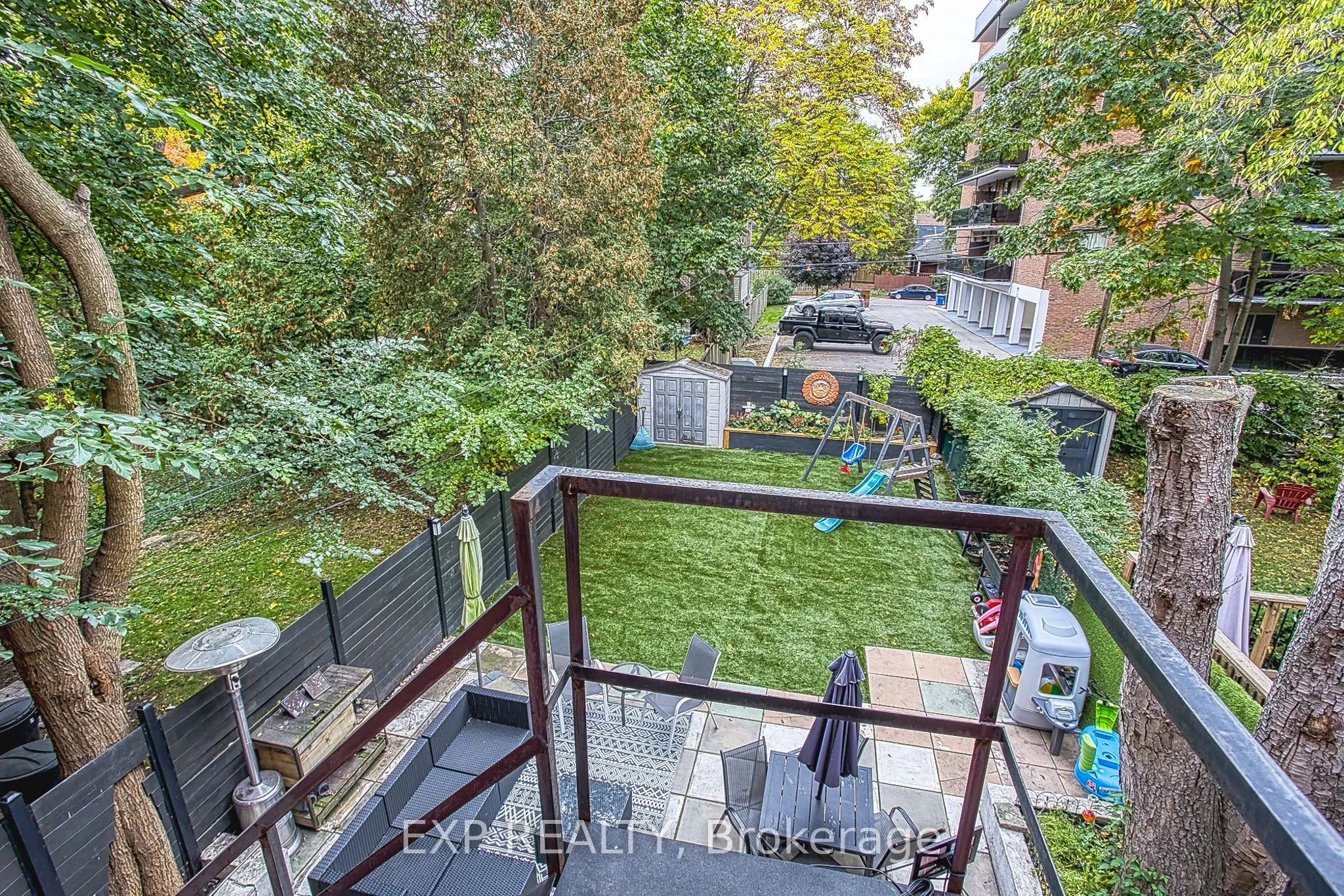 176 Emerald Street S