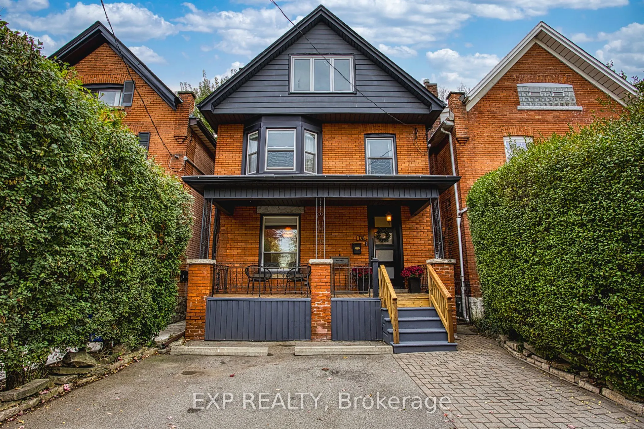 176 Emerald Street S