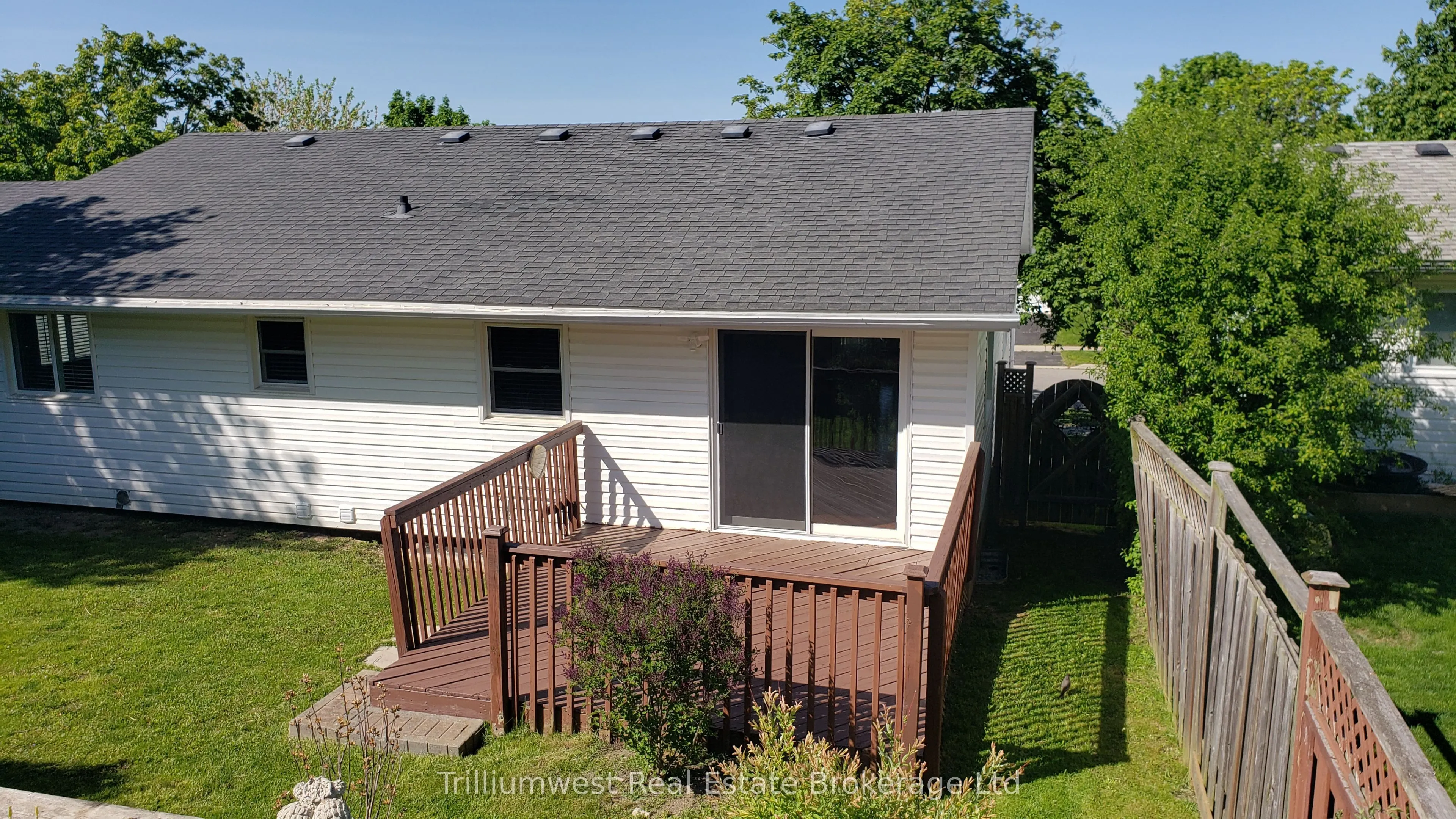 126 Freshmeadow Way, #A