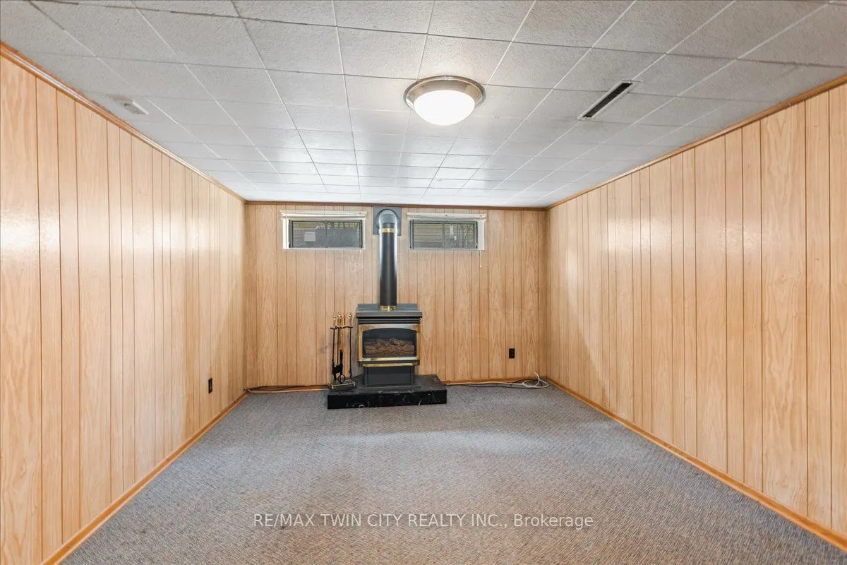 943 Winterhalt Avenue