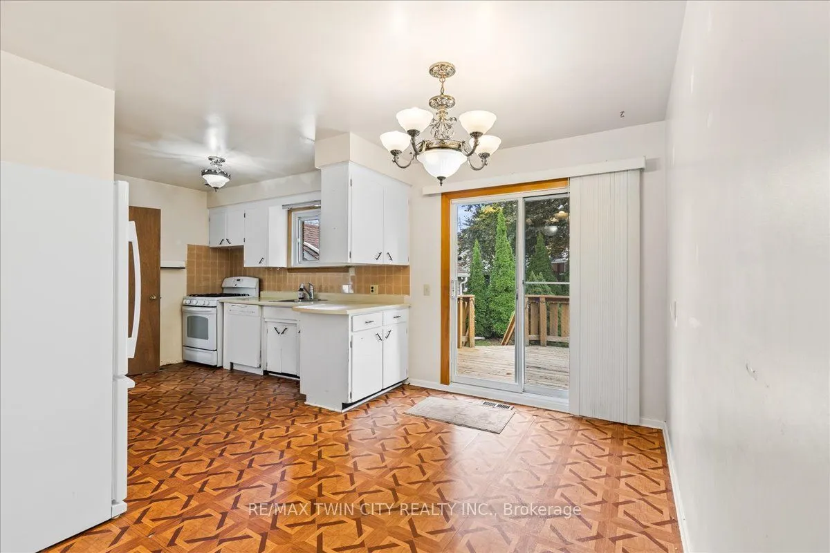 943 Winterhalt Avenue