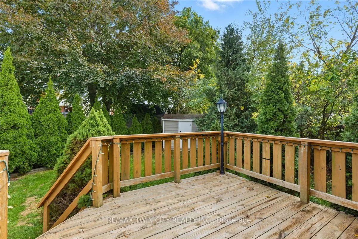 943 Winterhalt Avenue