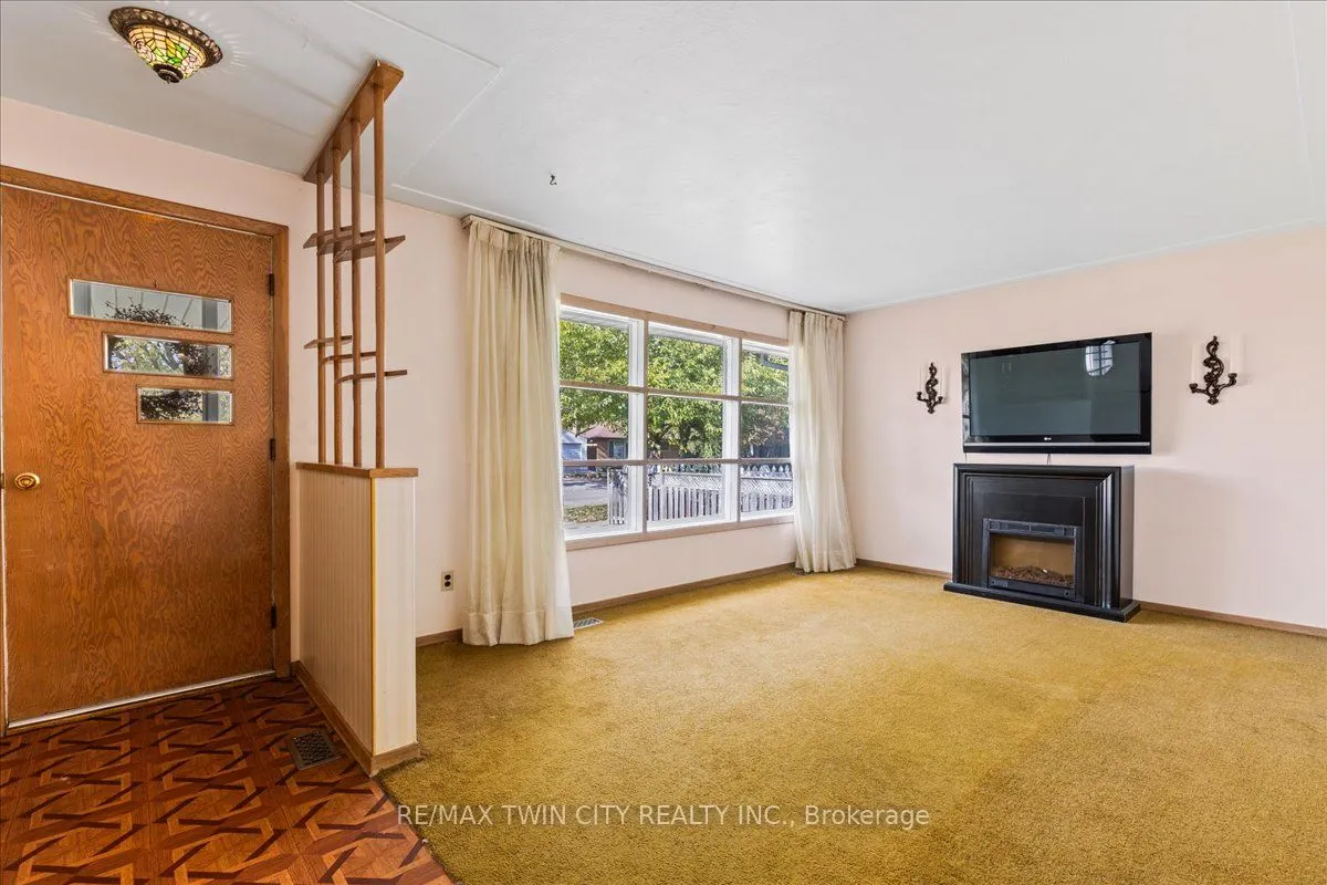 943 Winterhalt Avenue