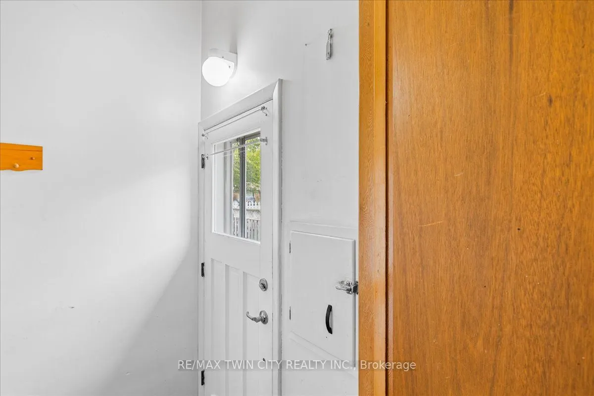 943 Winterhalt Avenue