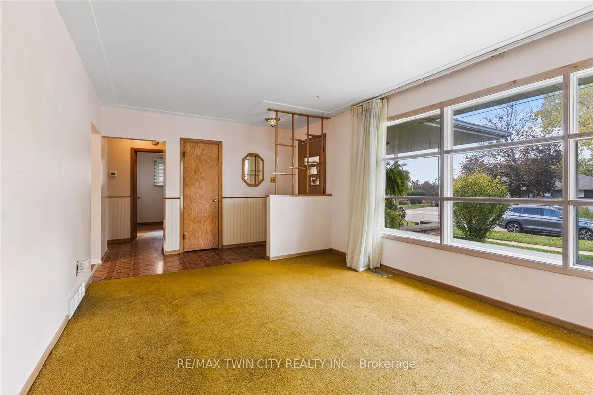 943 Winterhalt Avenue